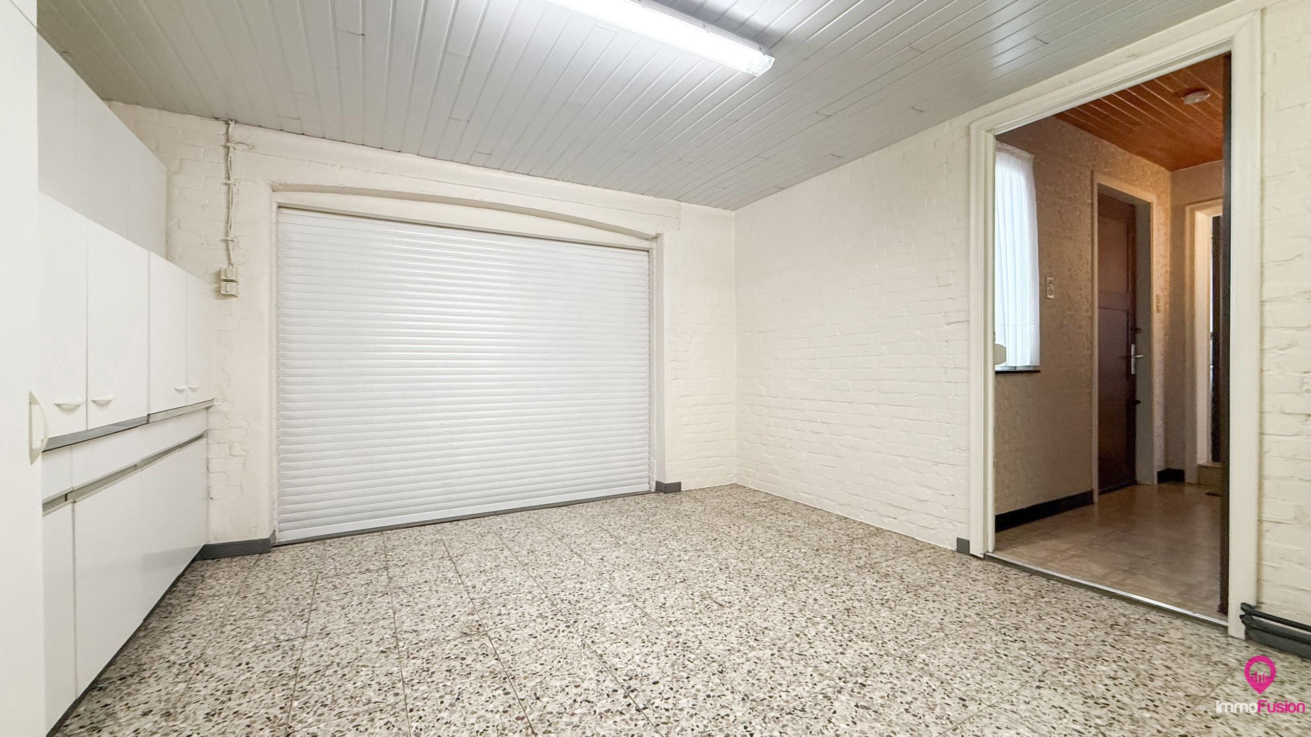 Ruime woning met 3 slaapkamers en zeer breed perceel! foto 16