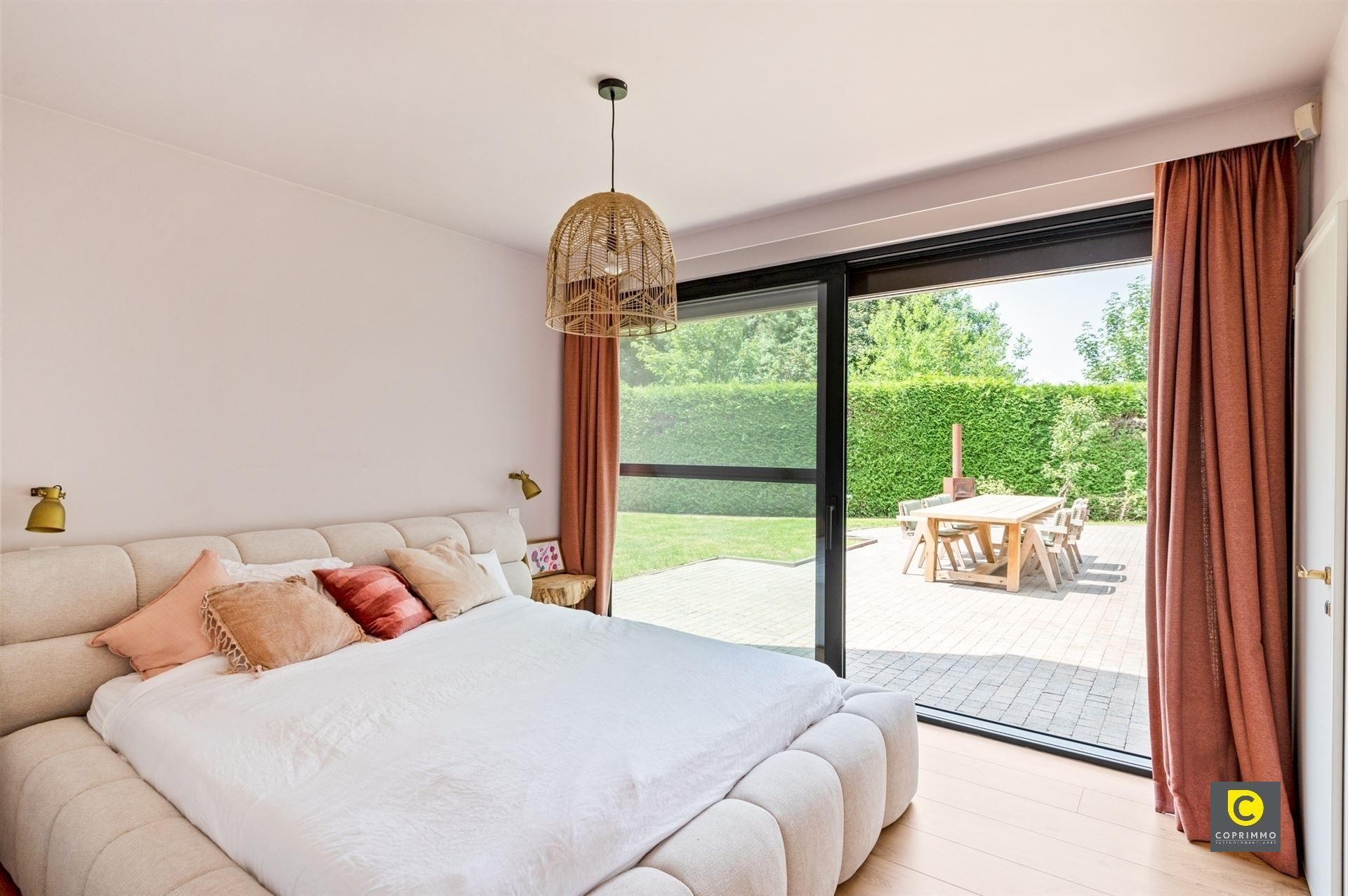 Villa: 5 slk, 3 badk op ZW perceel foto 9