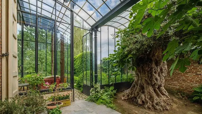 Exclusieve villa 540m² in authentieke stijl met praktijk-kantoorruimte op 17 are met vergezicht op Netevallei foto 9