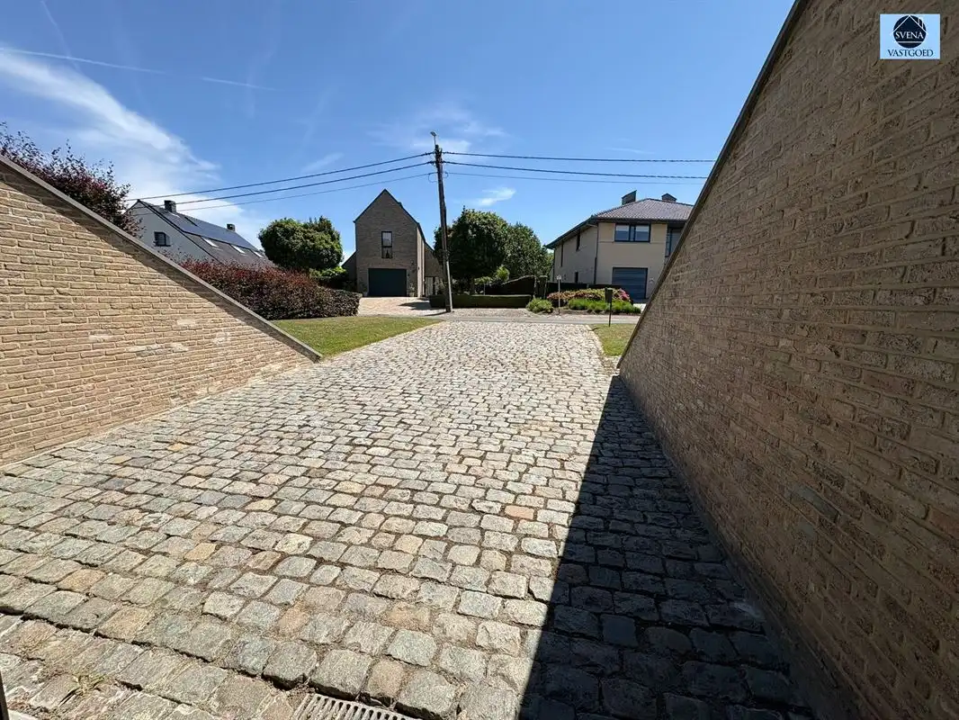 RUSTIG GELEGEN CHARMANTE VIERGEVELWONING MET 4 SLAAPKAMERS foto 7
