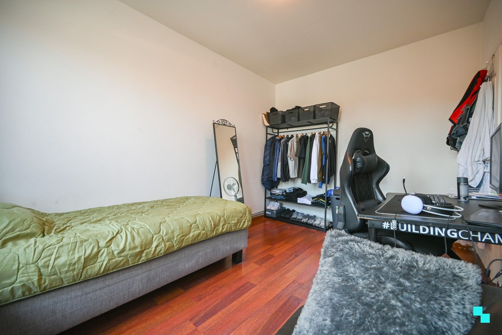 Ruime woonst met vijf slaapkamers nabij centrum Izegem foto 21