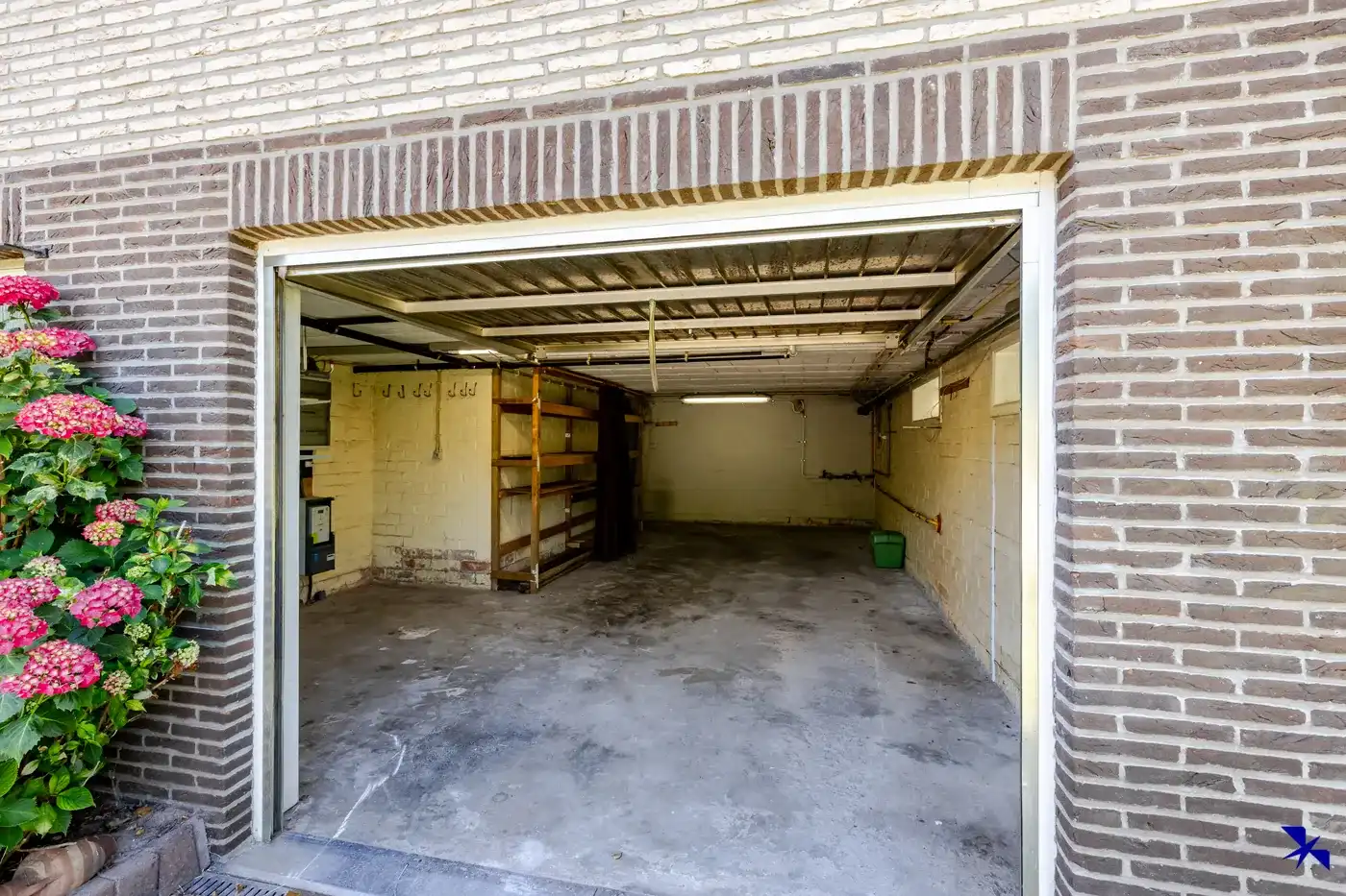 Karaktervolle villa met 5 slpks, dubbele garage en tuin foto 26