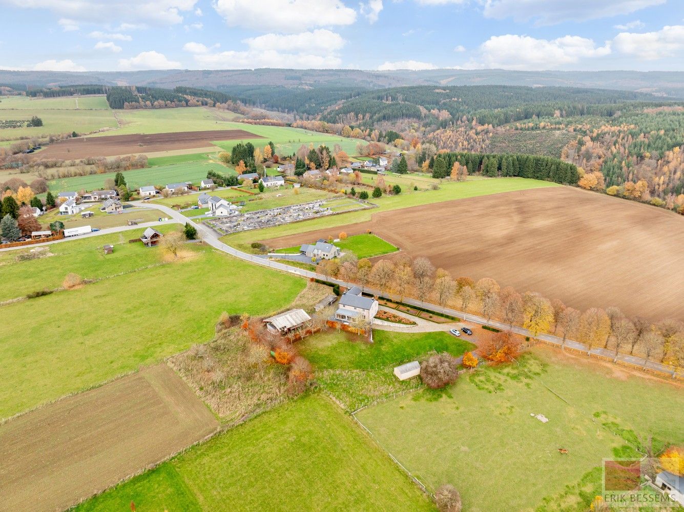 Landhuis met vrij uitzicht,  5 slaapkamers, 2 badkamers, woonkamer, eetkamer/keuken. Woonopp. 277m2 gebruiksopp. 441m2, Perceelopp. 4170m2 foto 43
