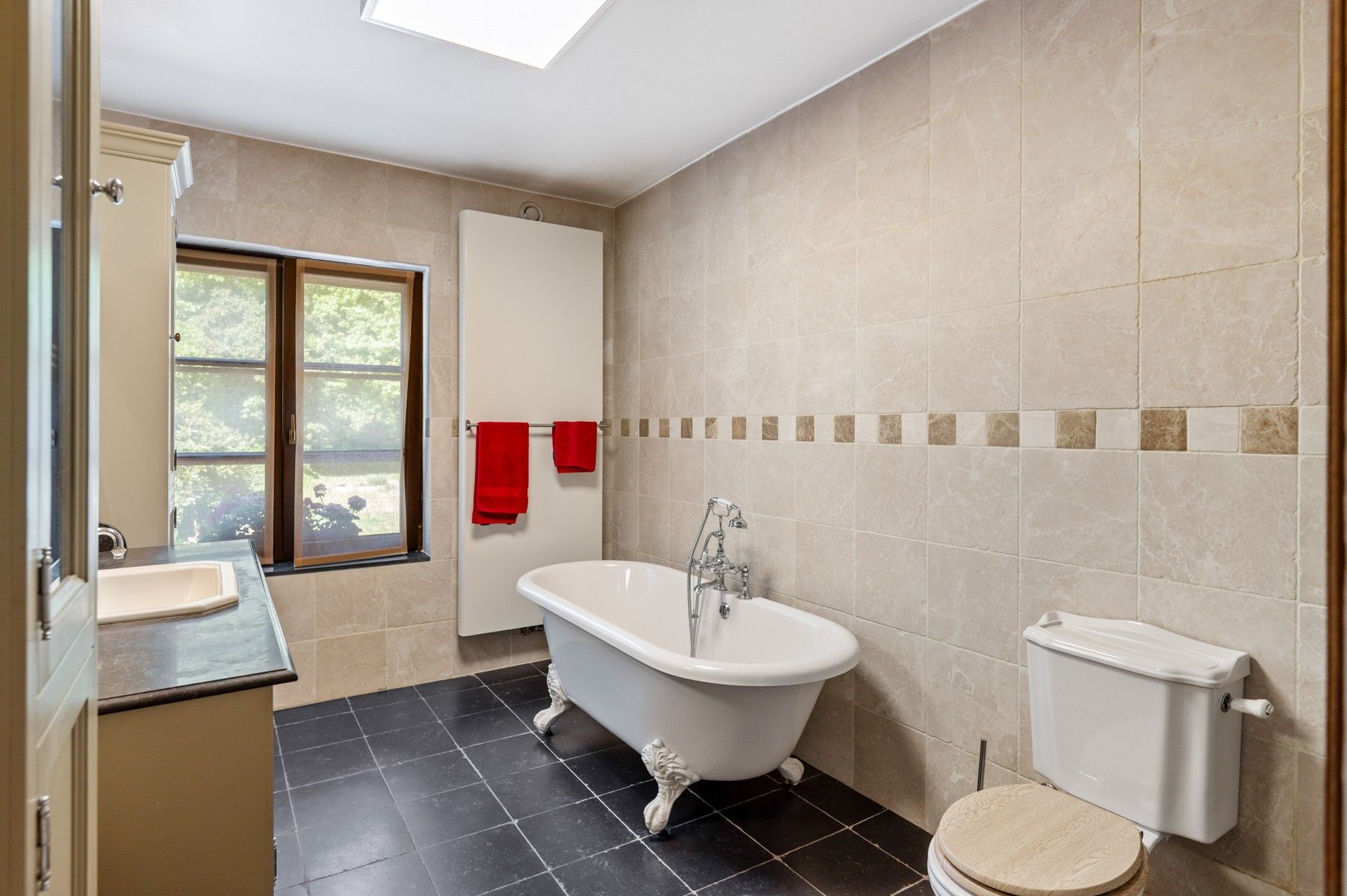 Ruime villa op toplocatie foto 17