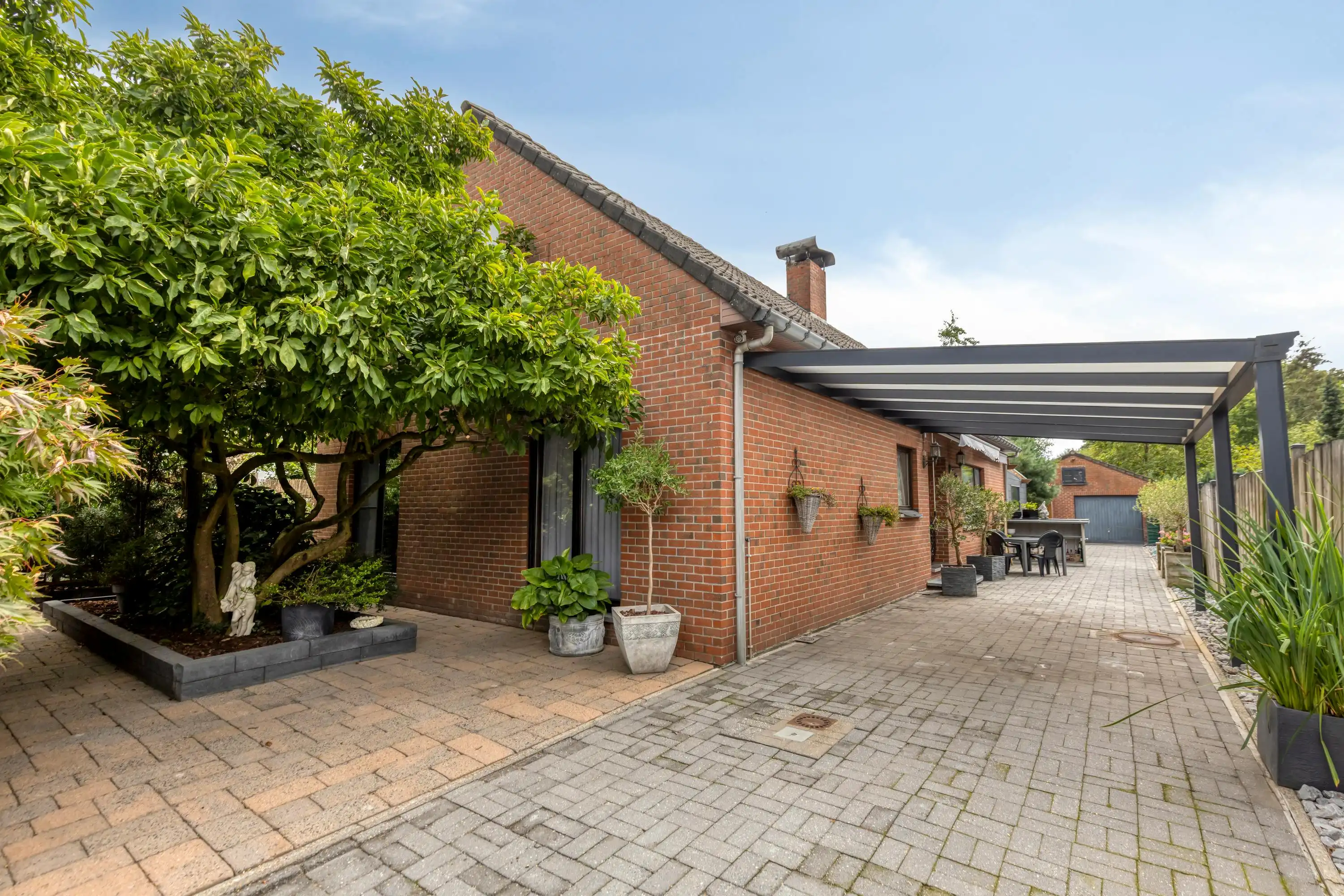 Charmante woning op toplocatie te koop in Sint-Job (Brecht)! foto 2