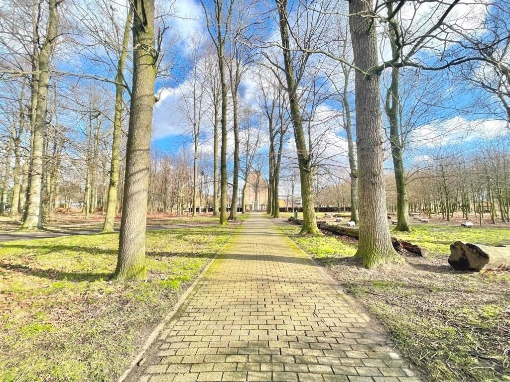 Mooi onderhouden appartement op de eerste verdieping met twee slaapkamers en charmante terrassen. foto 21