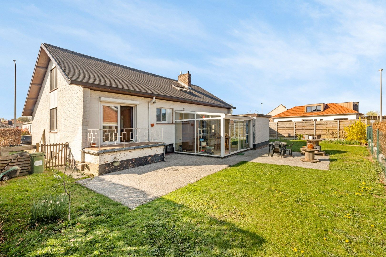 ALLEENSTAANDE WONING MET 5 SLPKS, 2 BADKAMERS, TUIN EN GARAGE foto 6