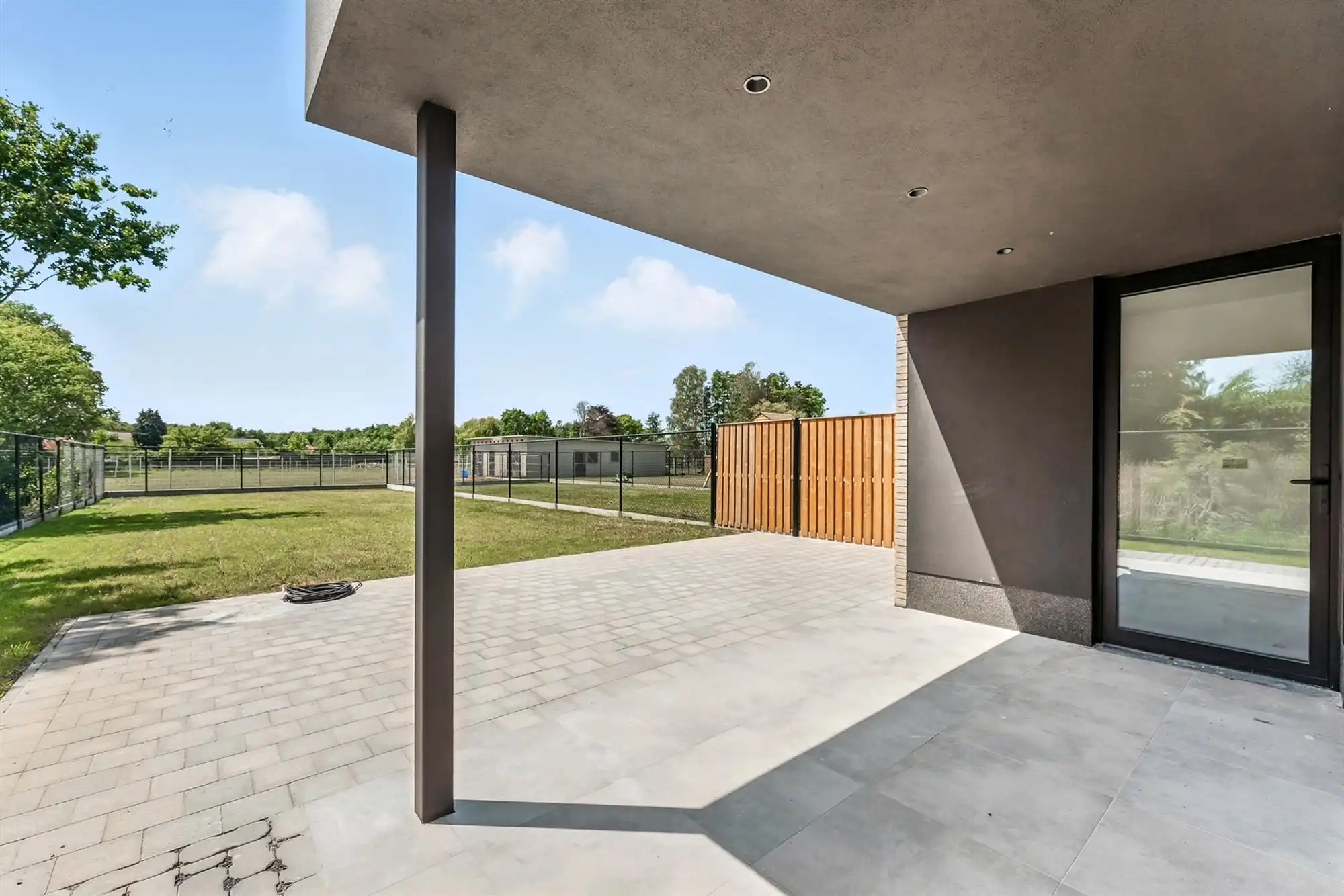 NIEUWBOUWWONING OP UITERST RUSTIGE DOCH CENTRAAL GELEGEN PERCEEL VAN CIRCA 500M² TE BEVERLO foto 4