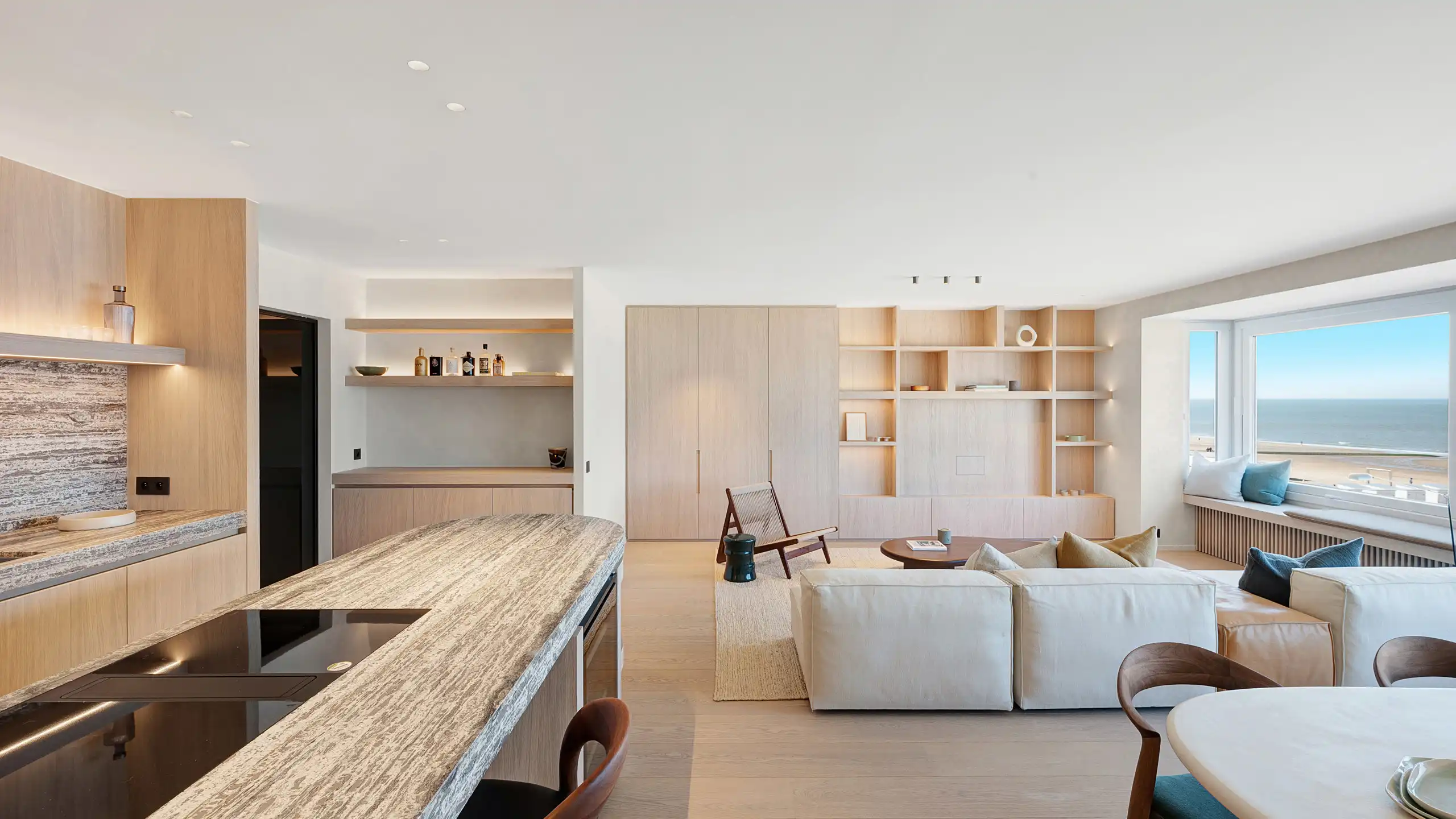 Exclusief appartement met frontaal zeezicht op topligging foto 8