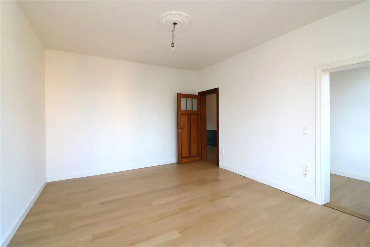 Vernieuwde, karatervolle woning met 4 slpk nabij station foto 28