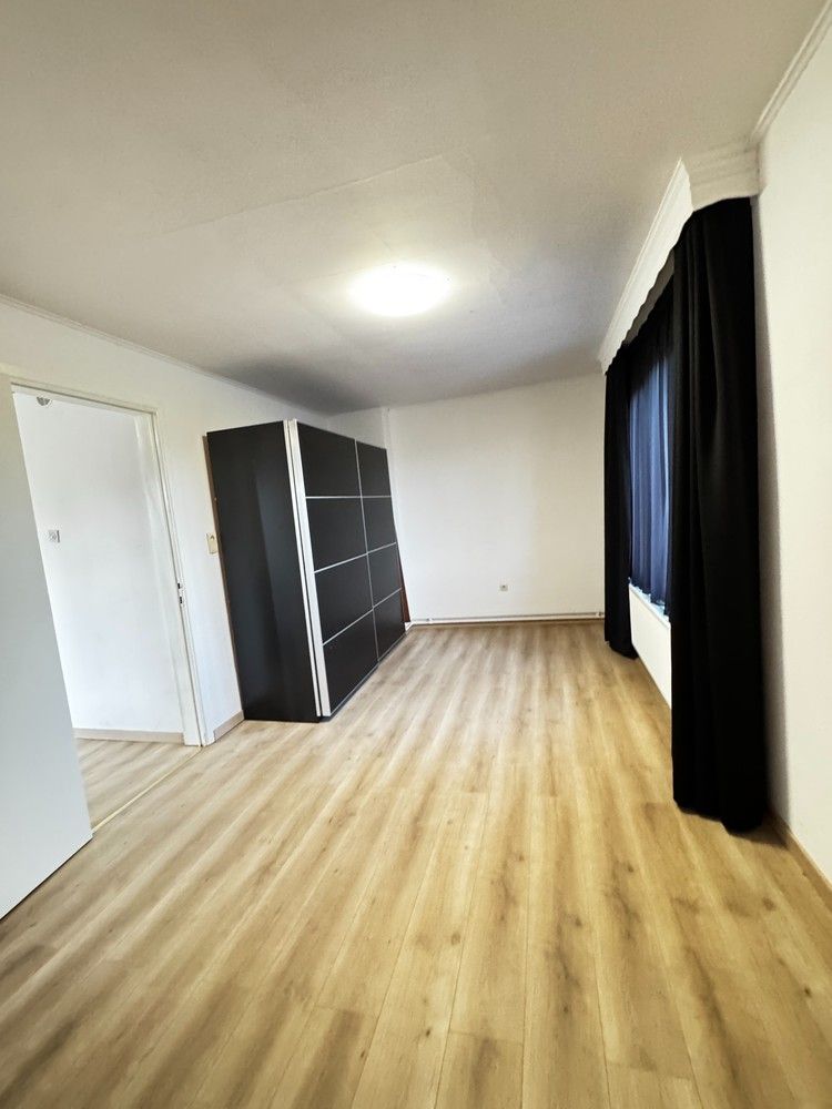 Te huur: charmant appartement in Maasmechelen foto 12