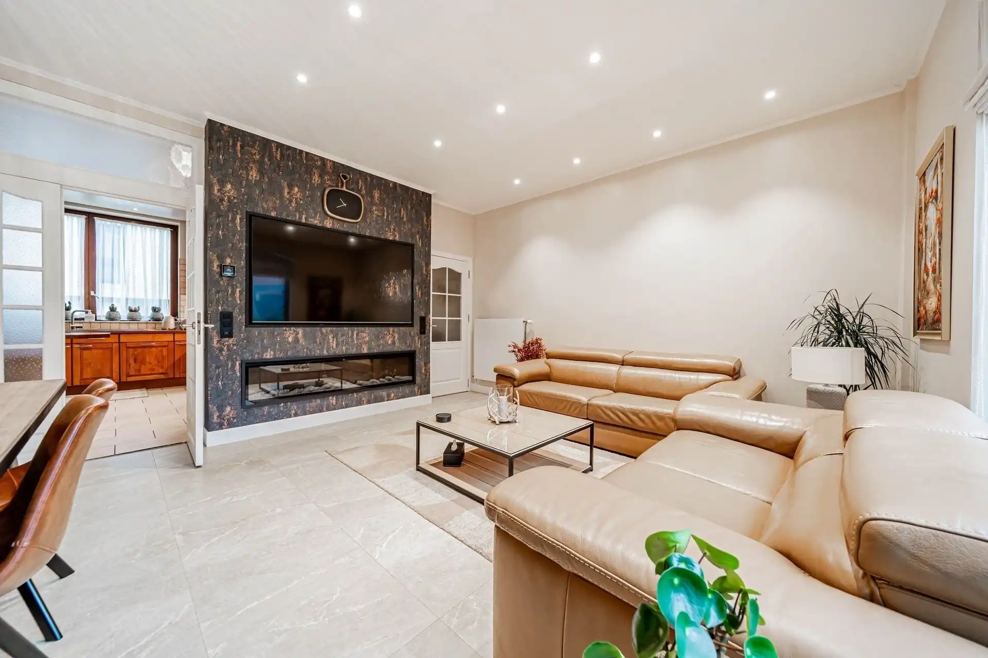Volledig gerenoveerde en instapklare woning met rustig stadskoertje in Zaventem foto 3
