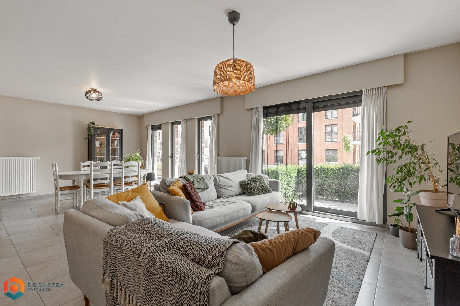 Mooi Glv-appartement met 1 slaapkamer en ondergrondse staanplaats foto 2