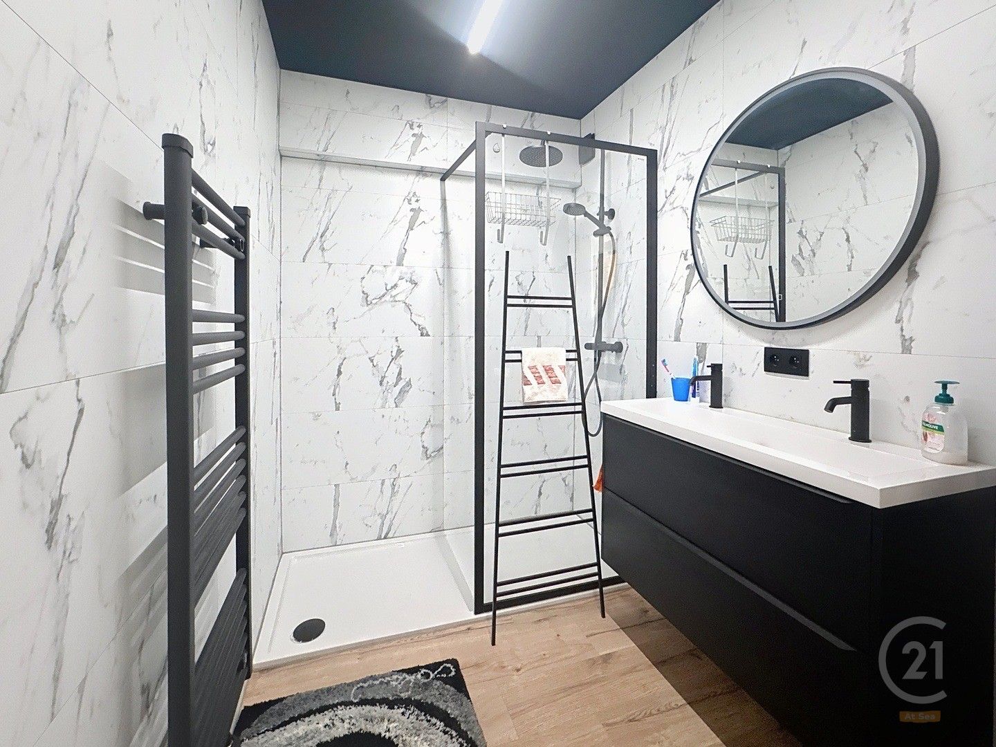 Prachtig appartement met garage op de zeedijk! foto 11