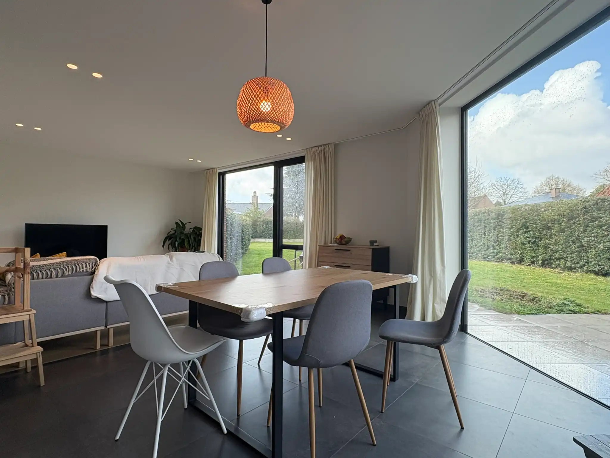 Energiezuinige woning met 3 slaapkamers en praktische tuin foto 3