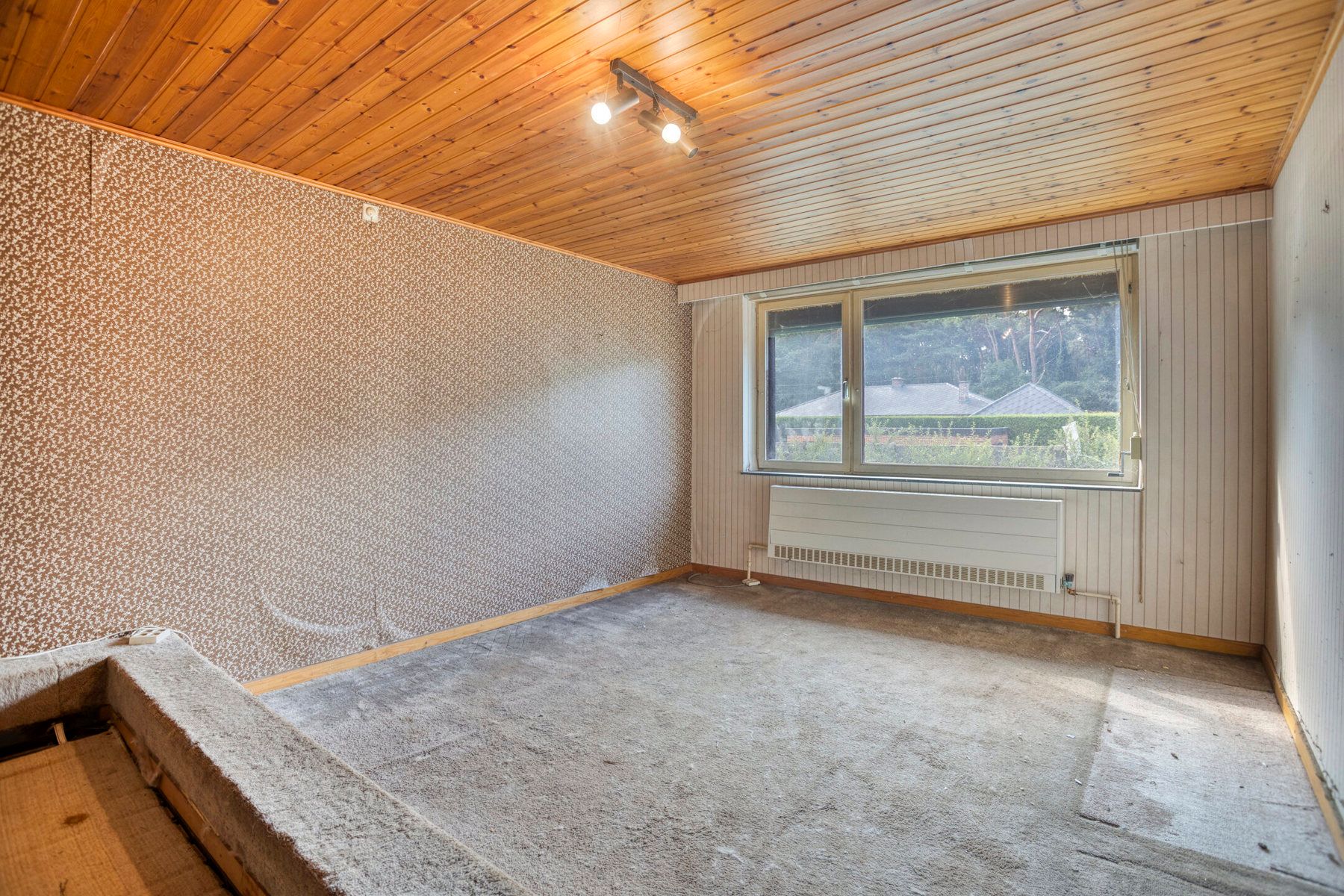 Te renoveren woning met 3 slaapkamers en tuin. foto 13