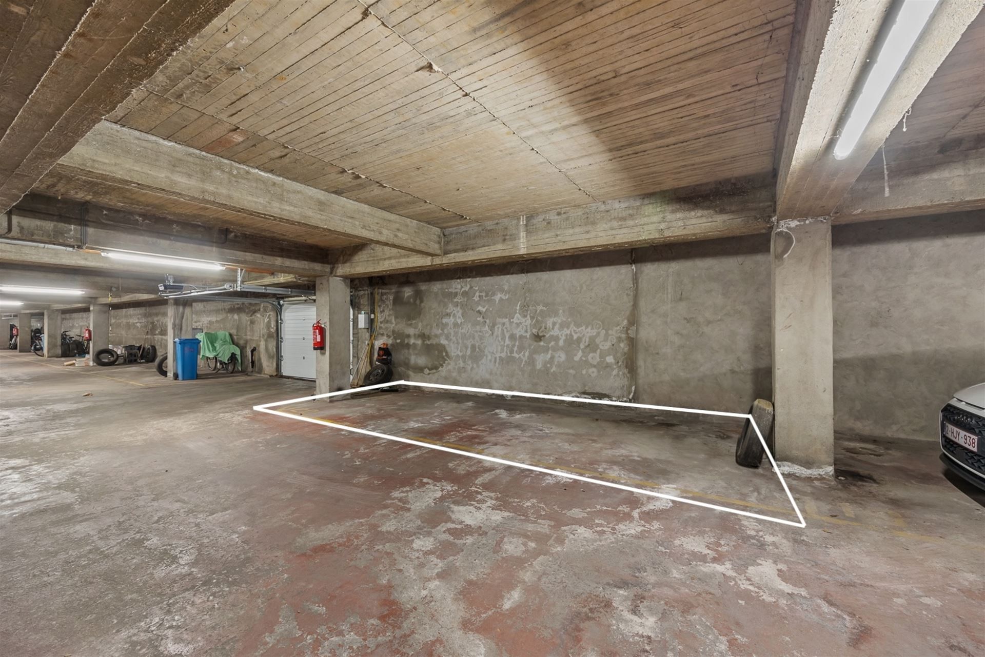 Instapklaar Appartement met Terras en Parking  foto 20