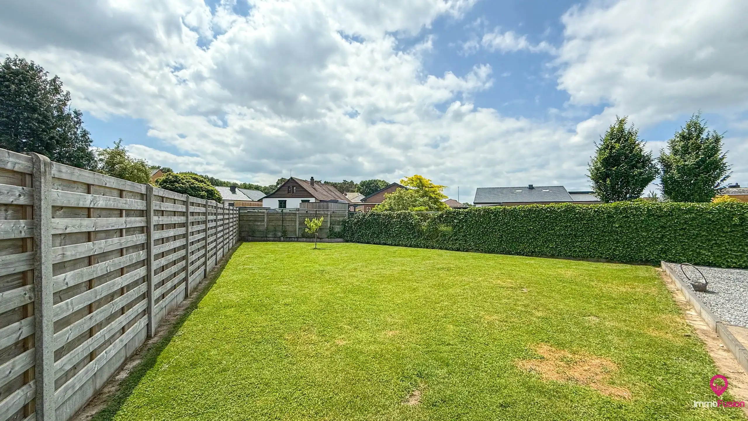 Ruime woning van 285m² met 5 slpks en apart bureel ruimte!  foto 36