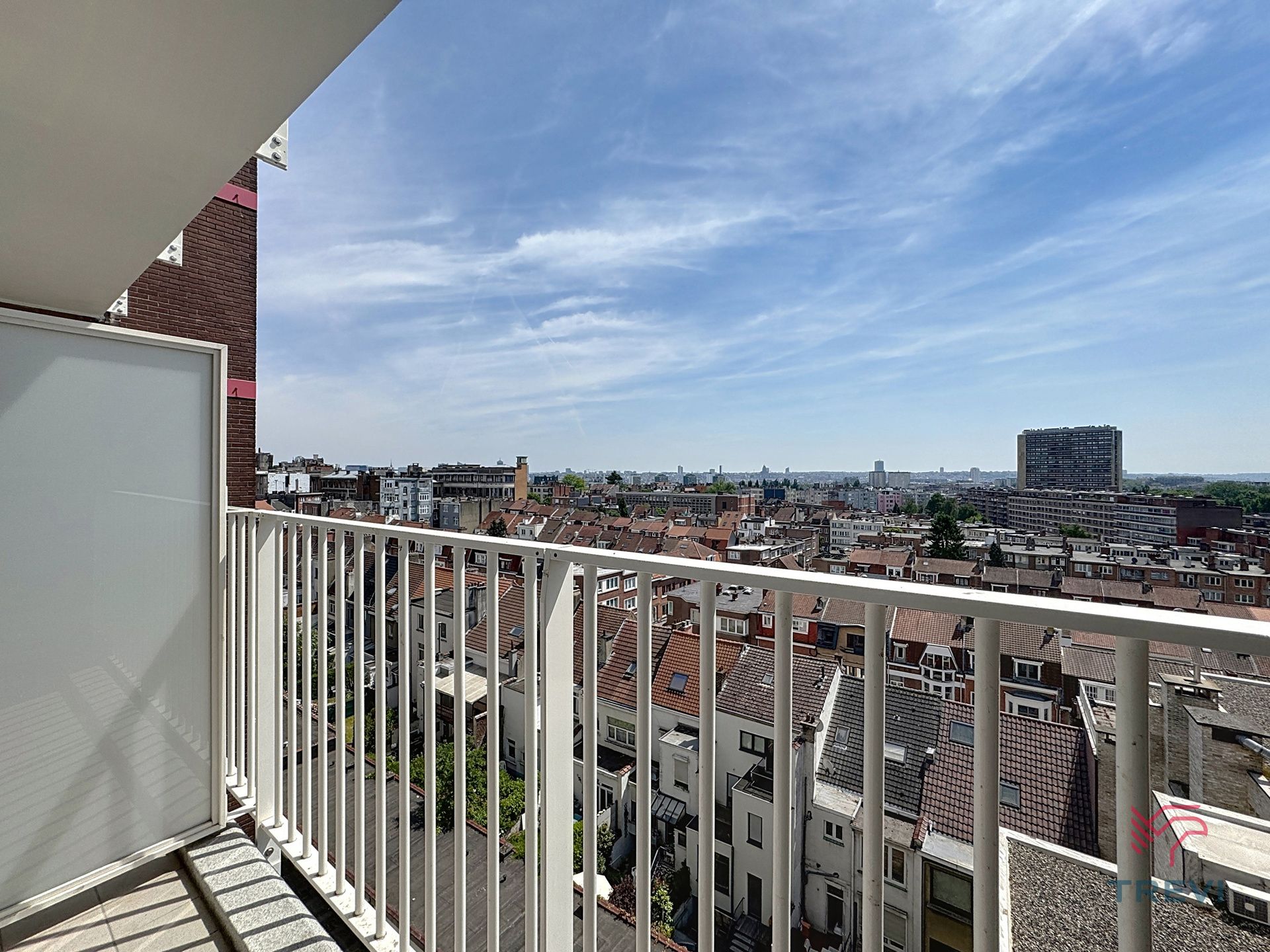 Ruim appartement met 1 slaapkamer + kantoor foto 8