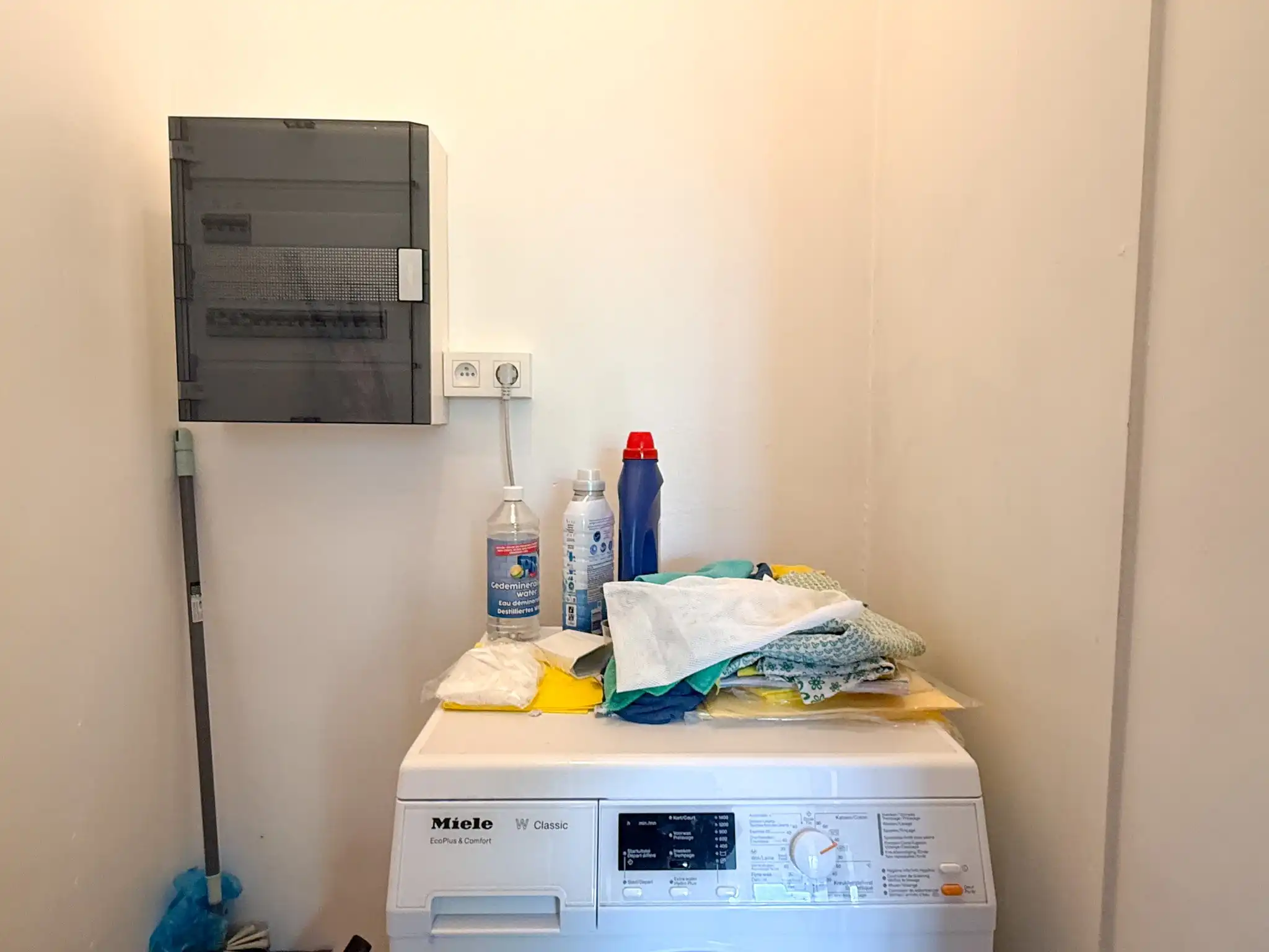 Appartement met twee slaapkamers en autostaanplaats in het centrum van Beveren foto 8