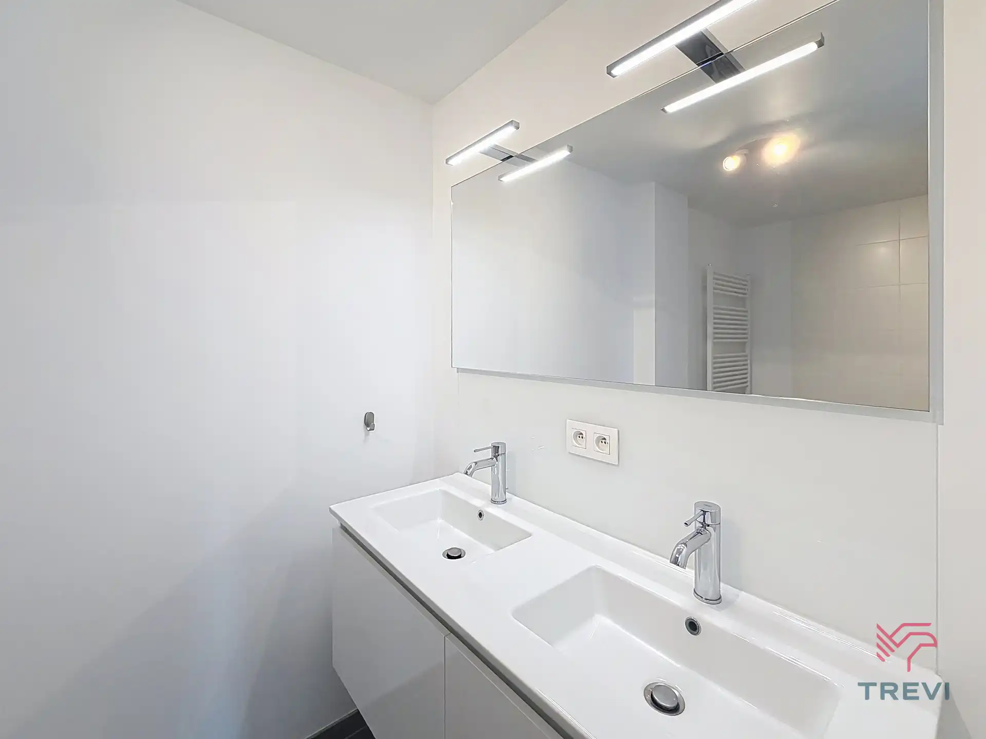 Prachtig appartement met 2 slpks, terras en topuitzicht foto 10