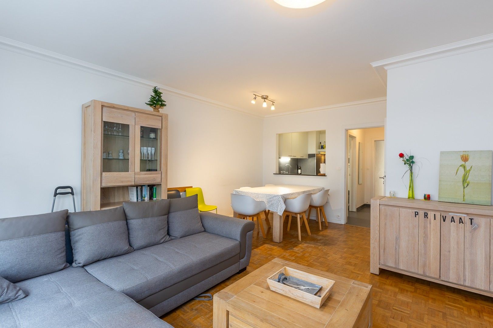 Appartement te koop foto {{pictureIndex}}