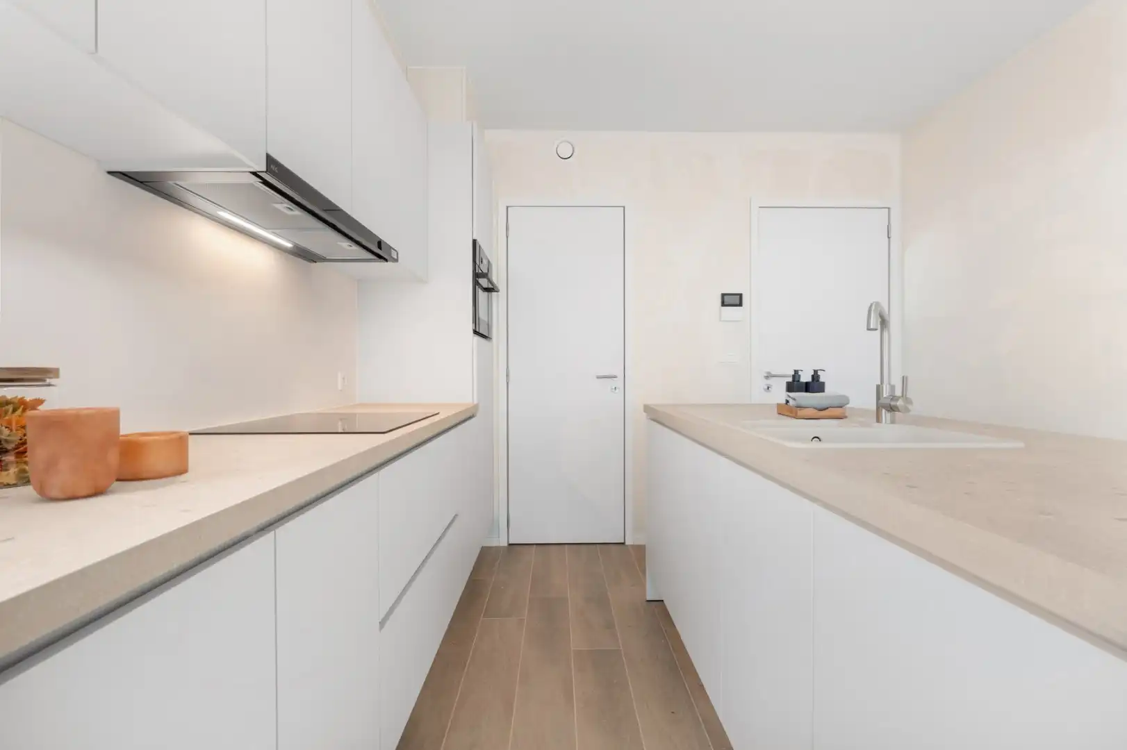 Magnifiek appartement met 2 slaapkamer en ruime terrassen. foto 4