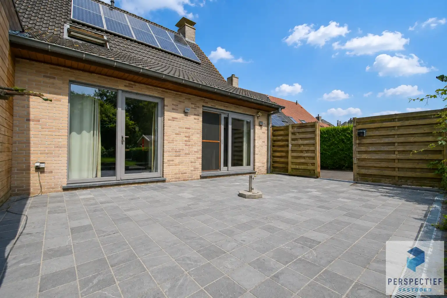 Ruime halfvrijstaande woning met tuin in centrum Oedelem. foto 6