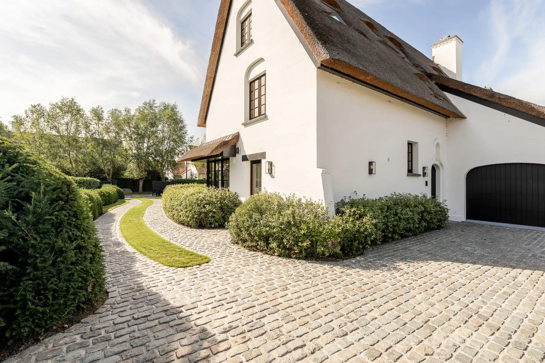 Ruime, volledig gerenoveerde villa aan de rand van het Zoute foto 40