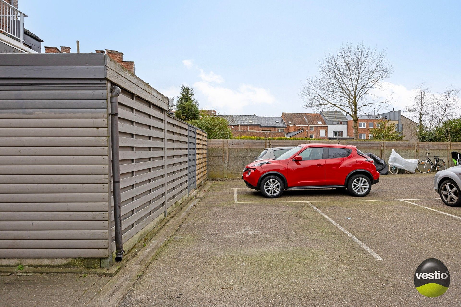 Fris, gelijkvloers appartement met mooi terras en parking. foto 15