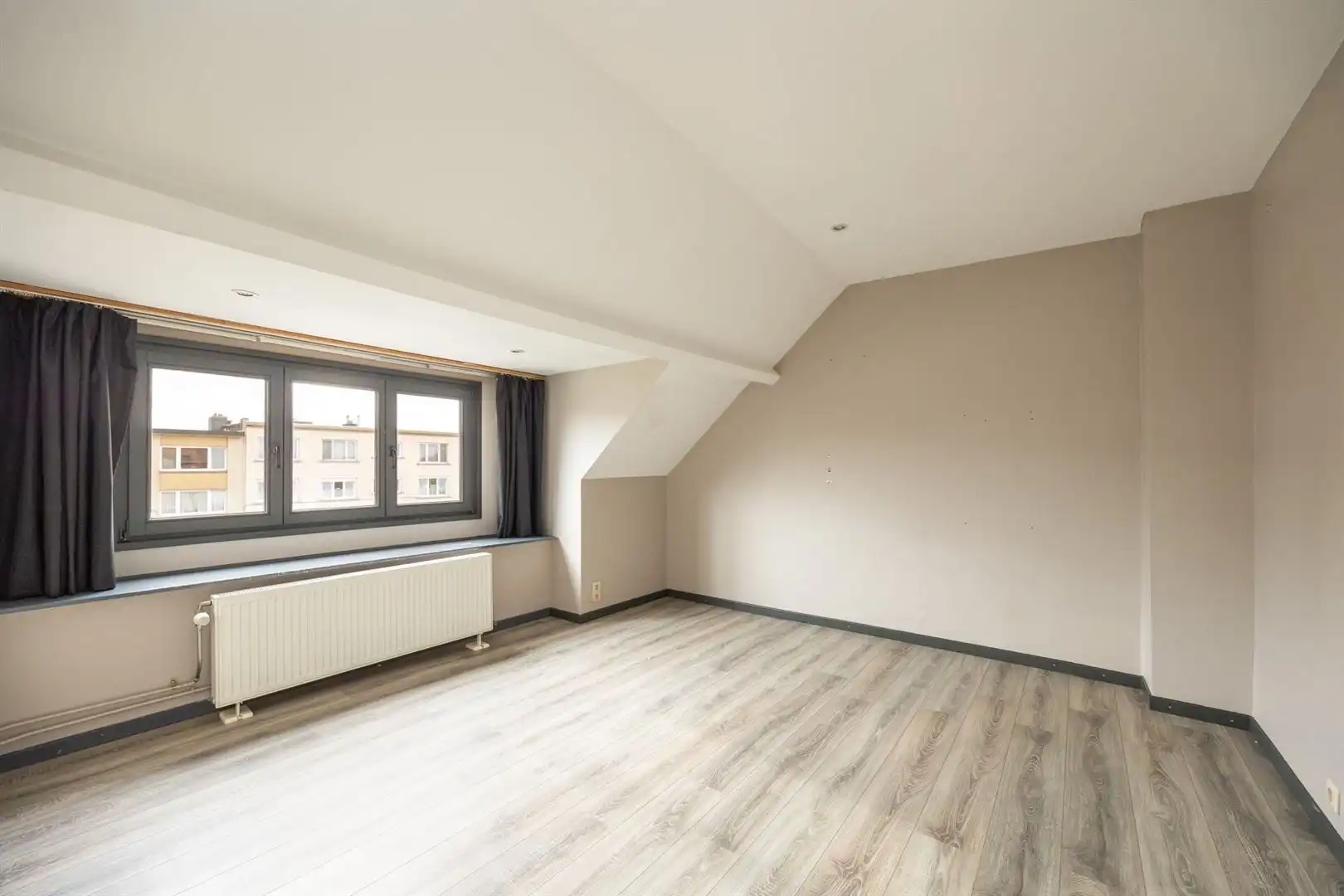 Ruim wonen in Merksem met tuin en terras foto 15