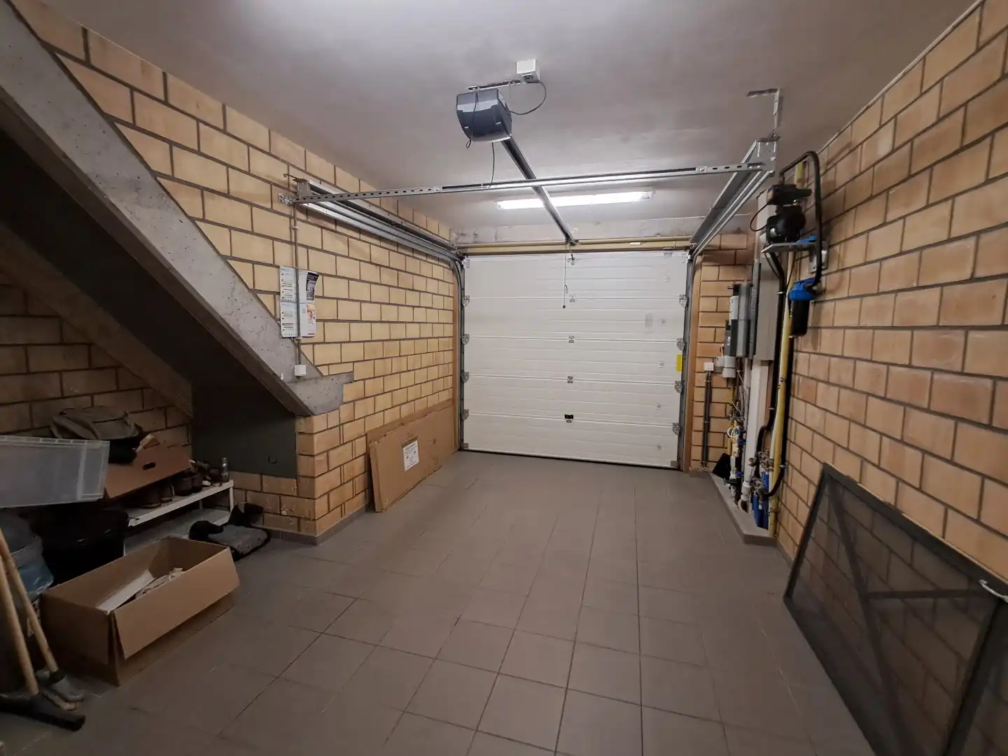 Instapklare halfopen woning met ruime zonnige tuin te Oedelem! foto 8
