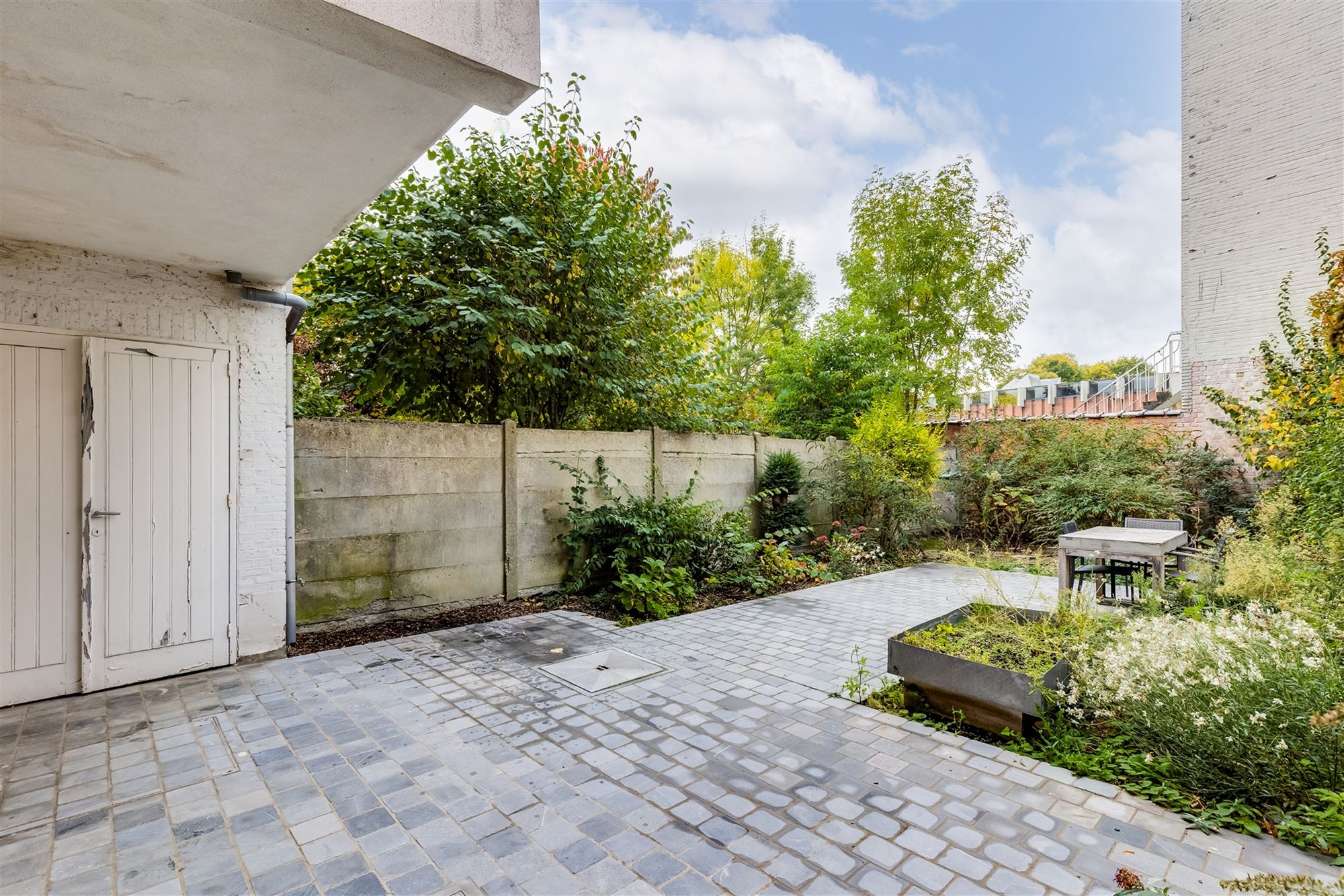Gerenoveerd opbrengsteigendom met twee appartementen te koop foto 8
