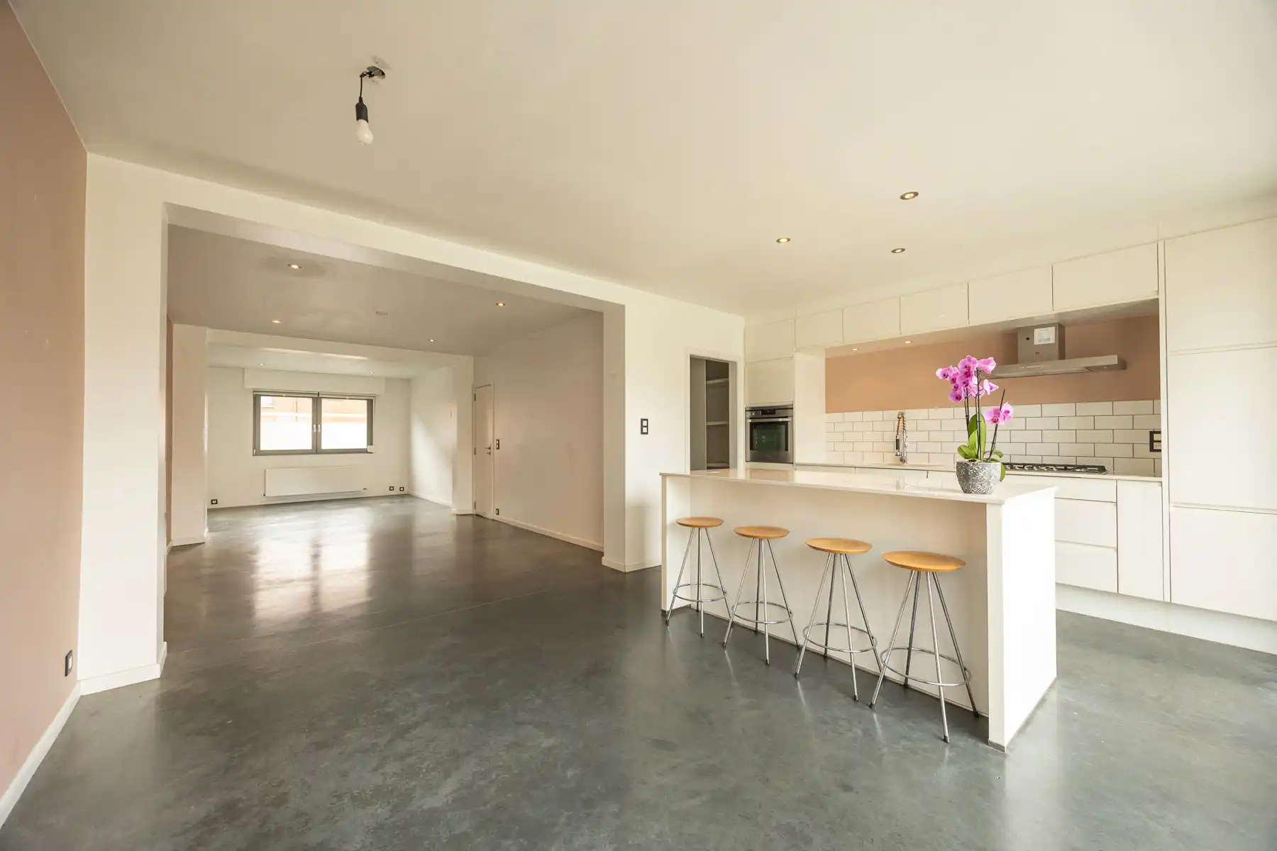 Instapklare woning met drie slaapkamers en moderne afwerking foto 4