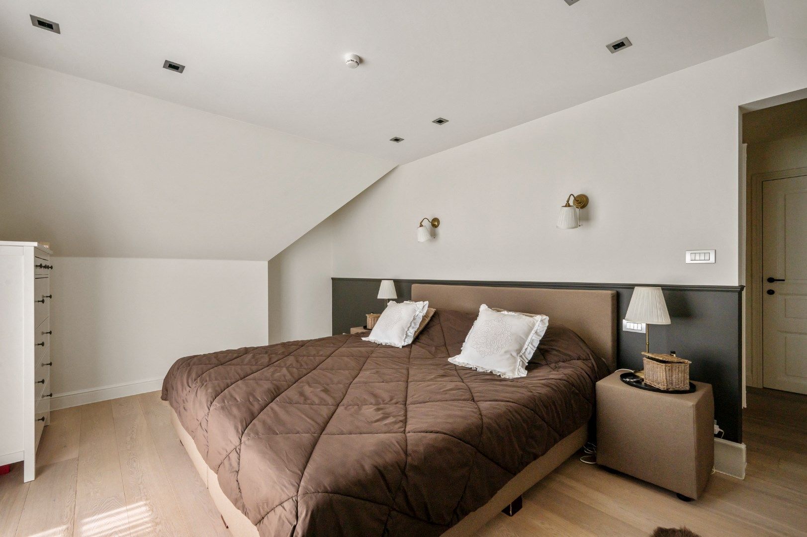 Luxueuze villa met zwembad, poolhouse en vier slaapkamers  foto 22