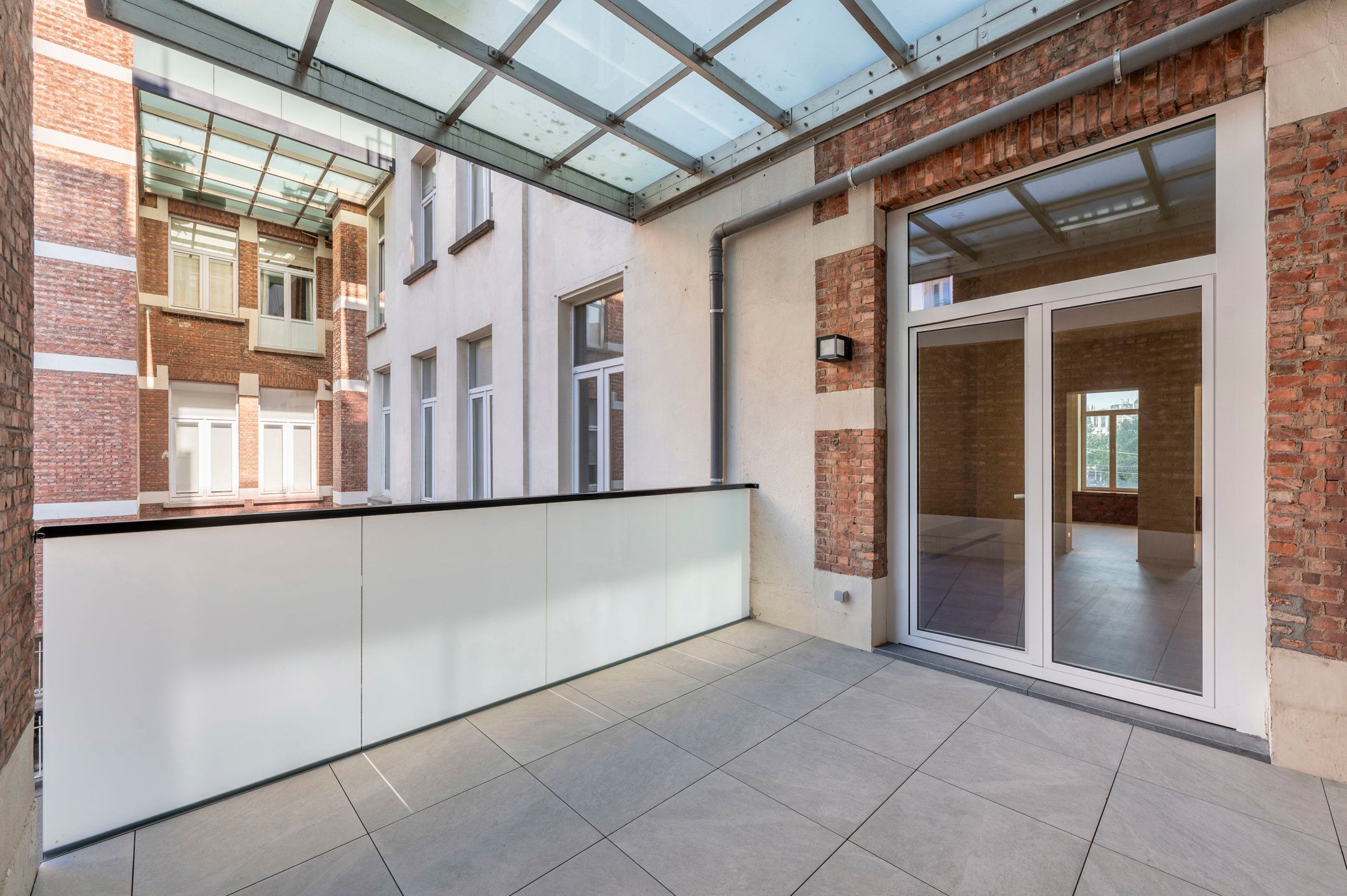 ANTWERPEN - Lichtrijke appartement met terras aan de Groenplaats  foto 7