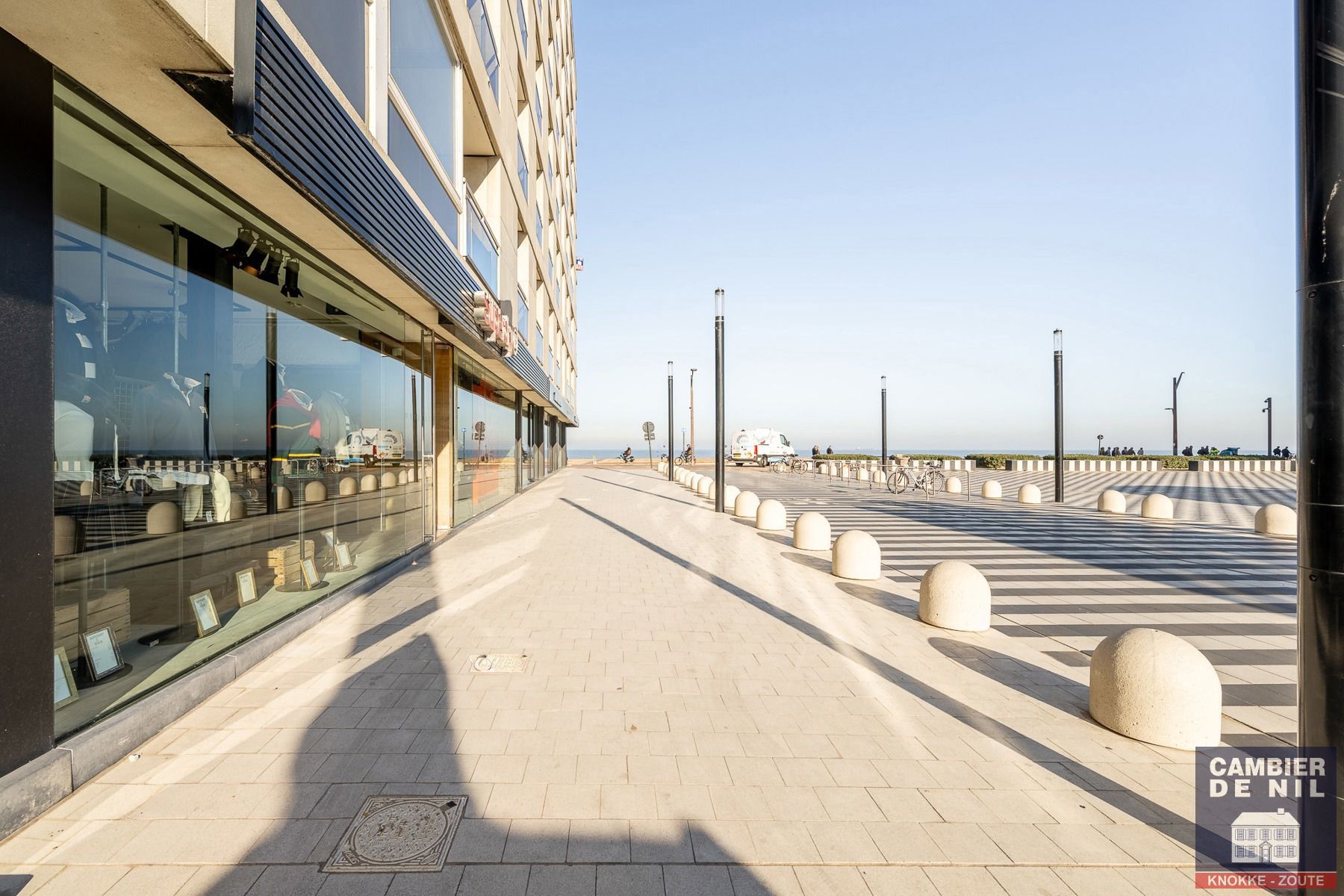 Handelspand te huur op toplocatie Albertplein vlakbij de Zeedijk foto 2