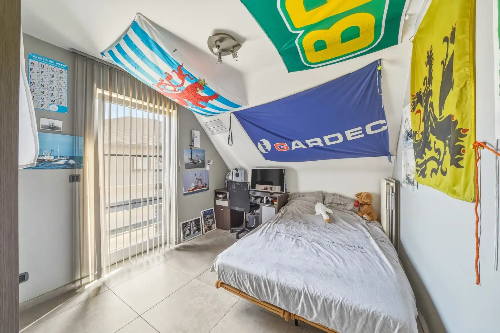Ruime alleenstaande woning nabij zee en strand! foto 23