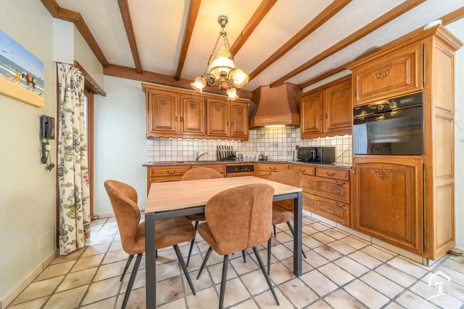 Karaktervol herenhuis met 4 slaapkamers te Haaltert foto 5