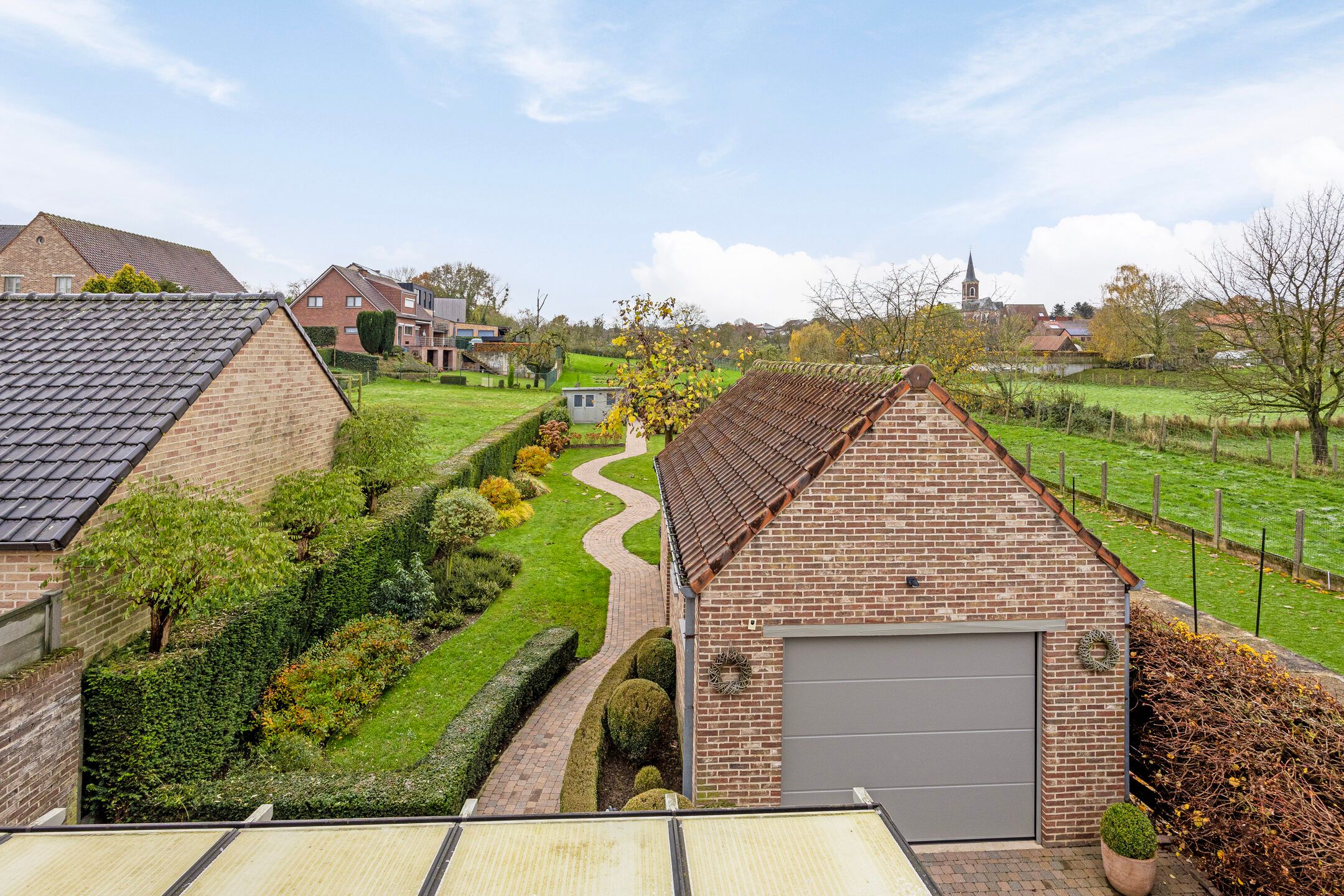 Charmante, instapklare woning met 3 slaapkamers, vrijstaande garage en zonnepanelen in Genoelselderen foto 13