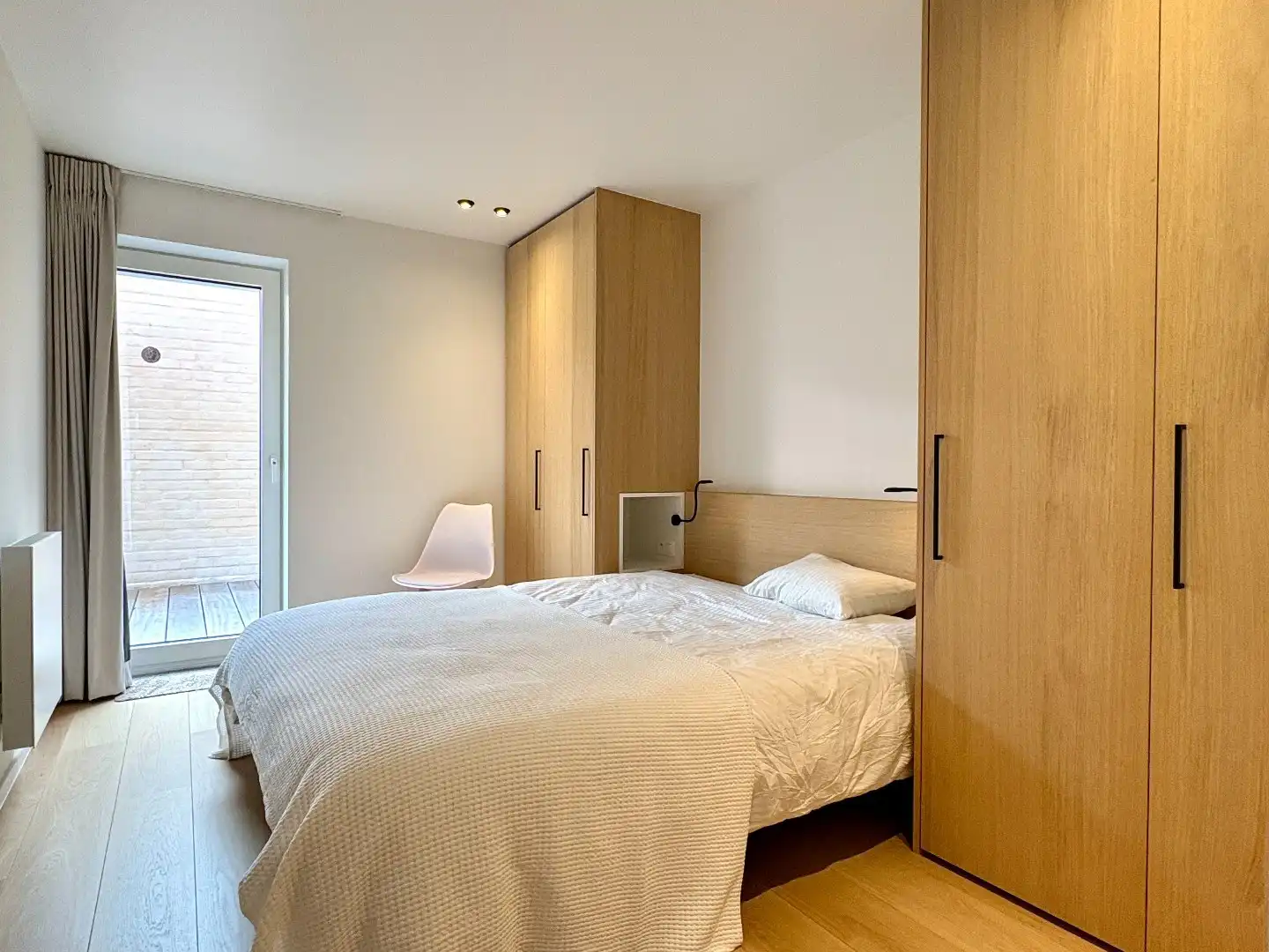 Recent gerenoveerd twee-slk-appt om de hoek van het strand. foto 11