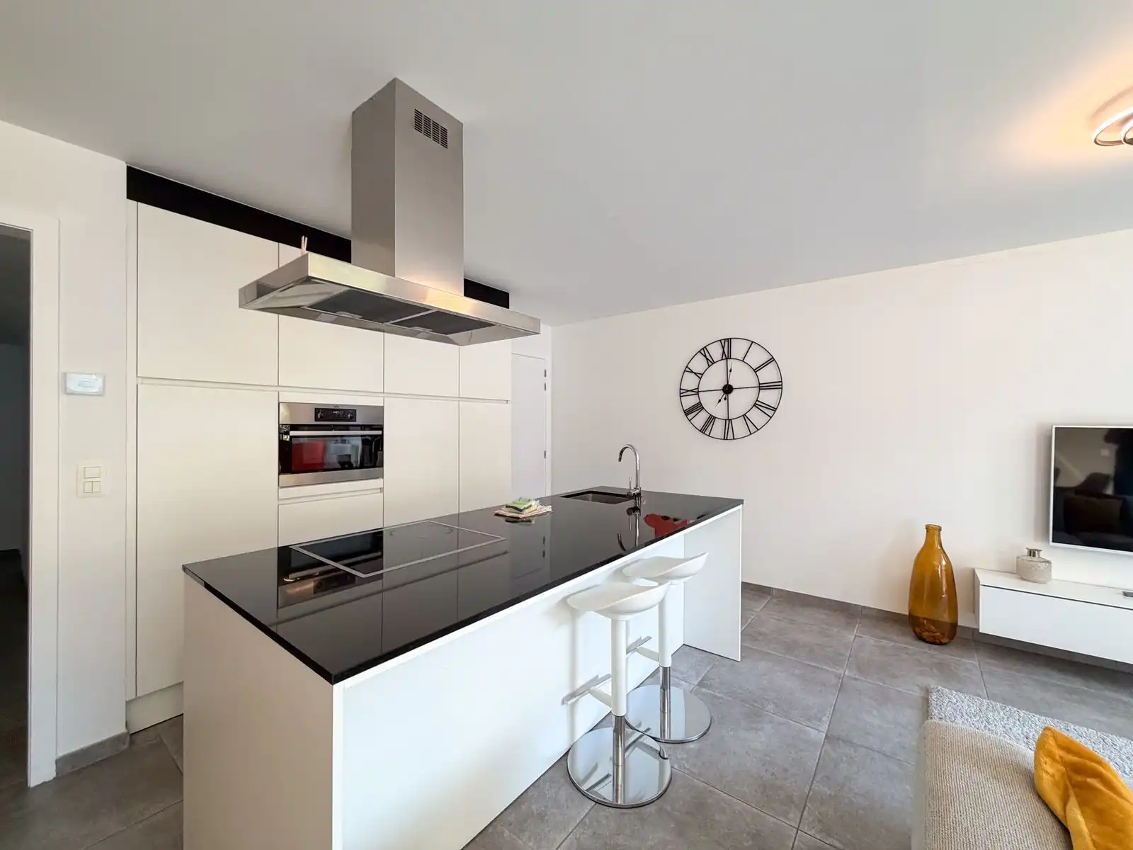 Jonge residentie met 2 slaapkamers en 2 terrassen foto 5