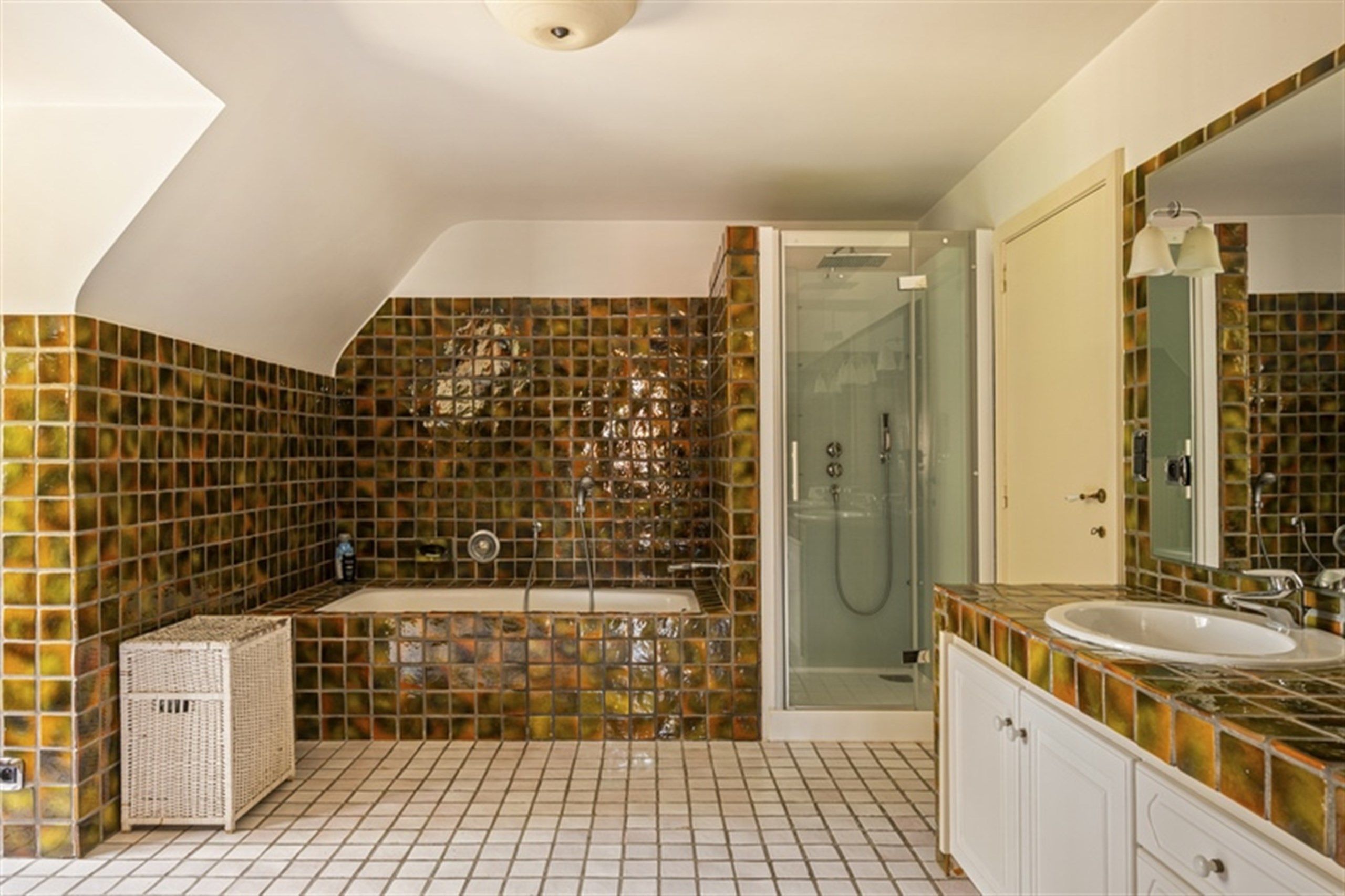 Kom binnen, kom dromen: royale eigendom op 3057 m² foto 20