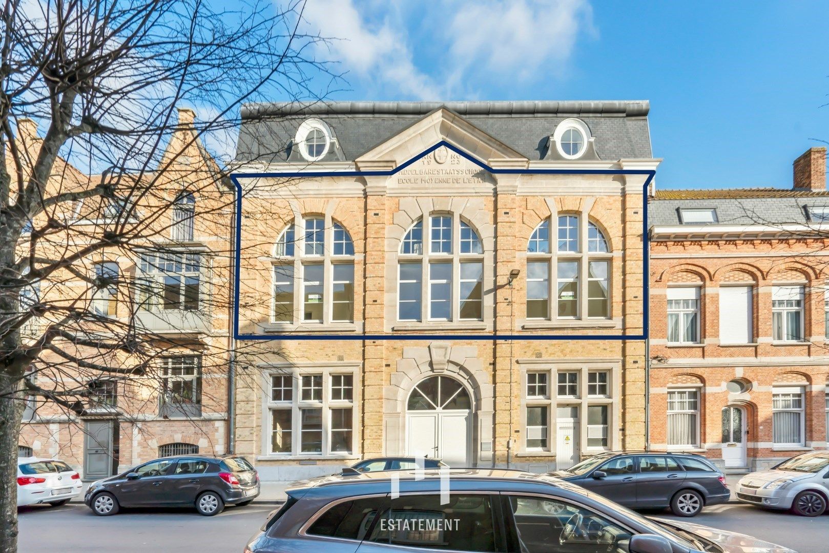 Licht, ruimte en kwaliteit in een authentiek Poortgebouw, dit uniek appartement op de eerste verdieping biedt het allemaal! foto 2