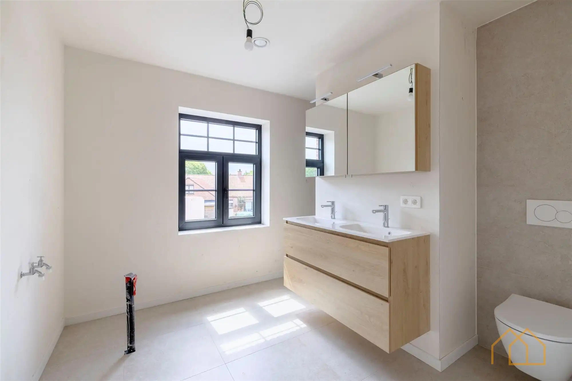 Ruime nieuwbouw van 180m² in Veerle - 4slk mogelijk foto 12