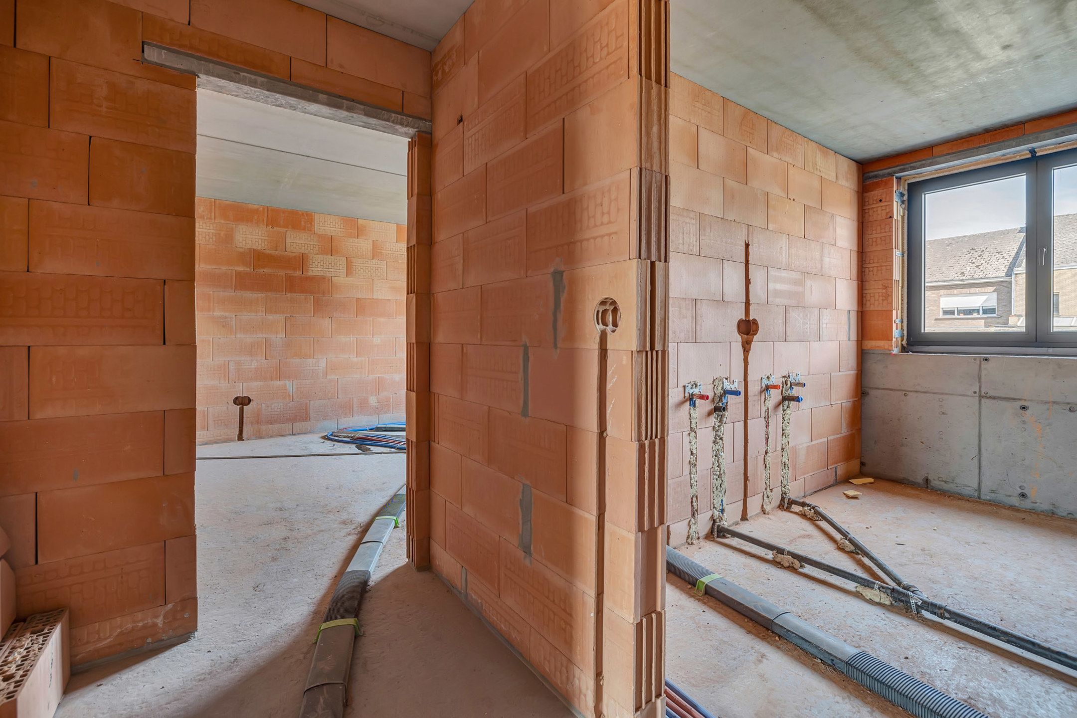 Ruime, volledig afgewerkte nieuwbouwwoning te Denderhoutem foto 19