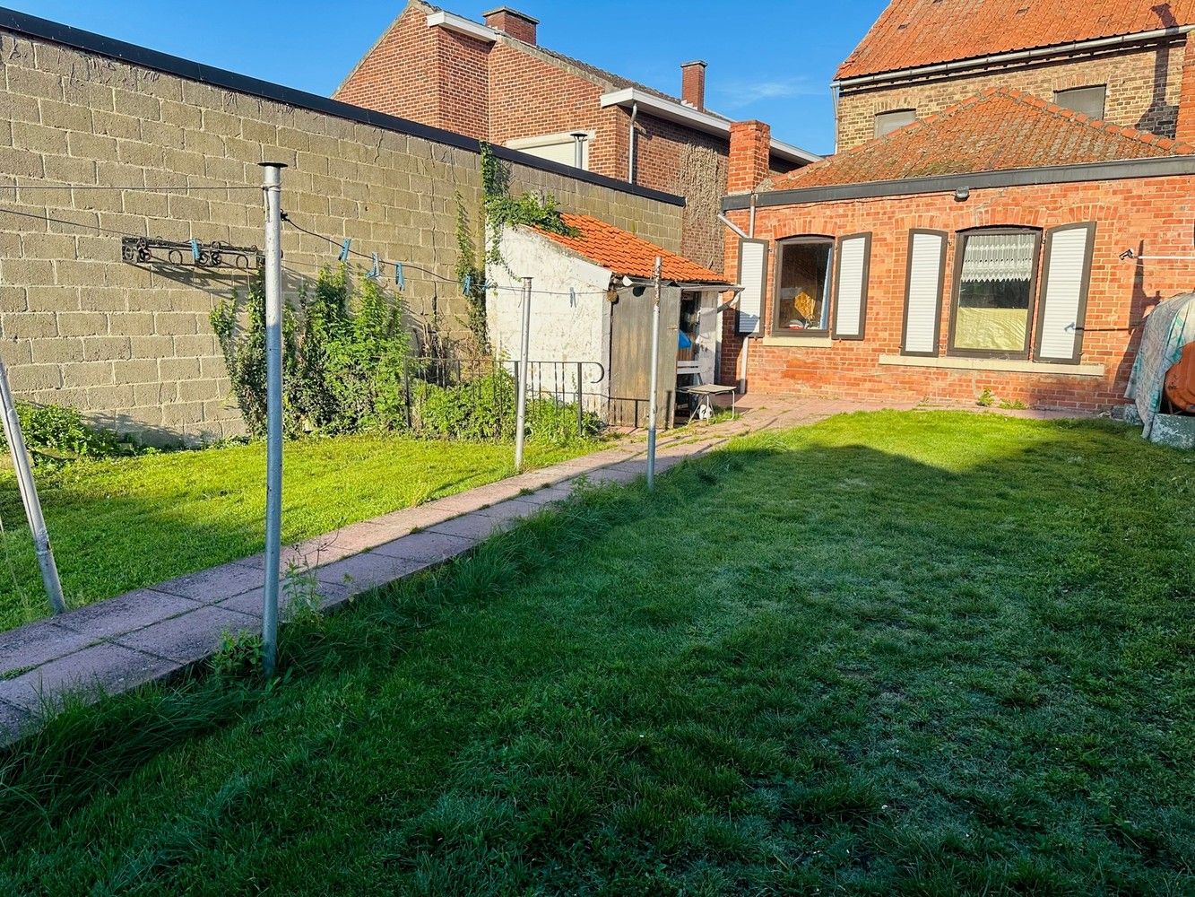 Te renoveren woning met 3 slaapkamers en tuin foto 11