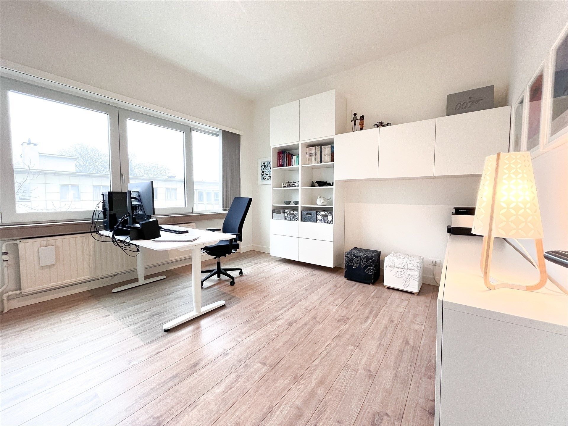 Licht en ruim appartement met hoge plafonds (3,10 m)! foto 5