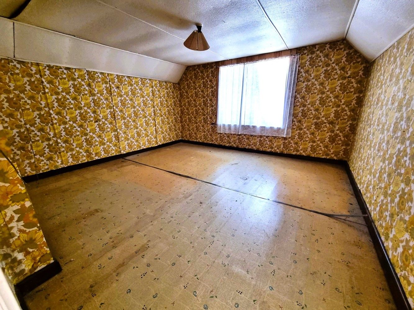 Te renoveren woning op 432m², 3 slaapkamers en ruime garage aanbouw foto 8