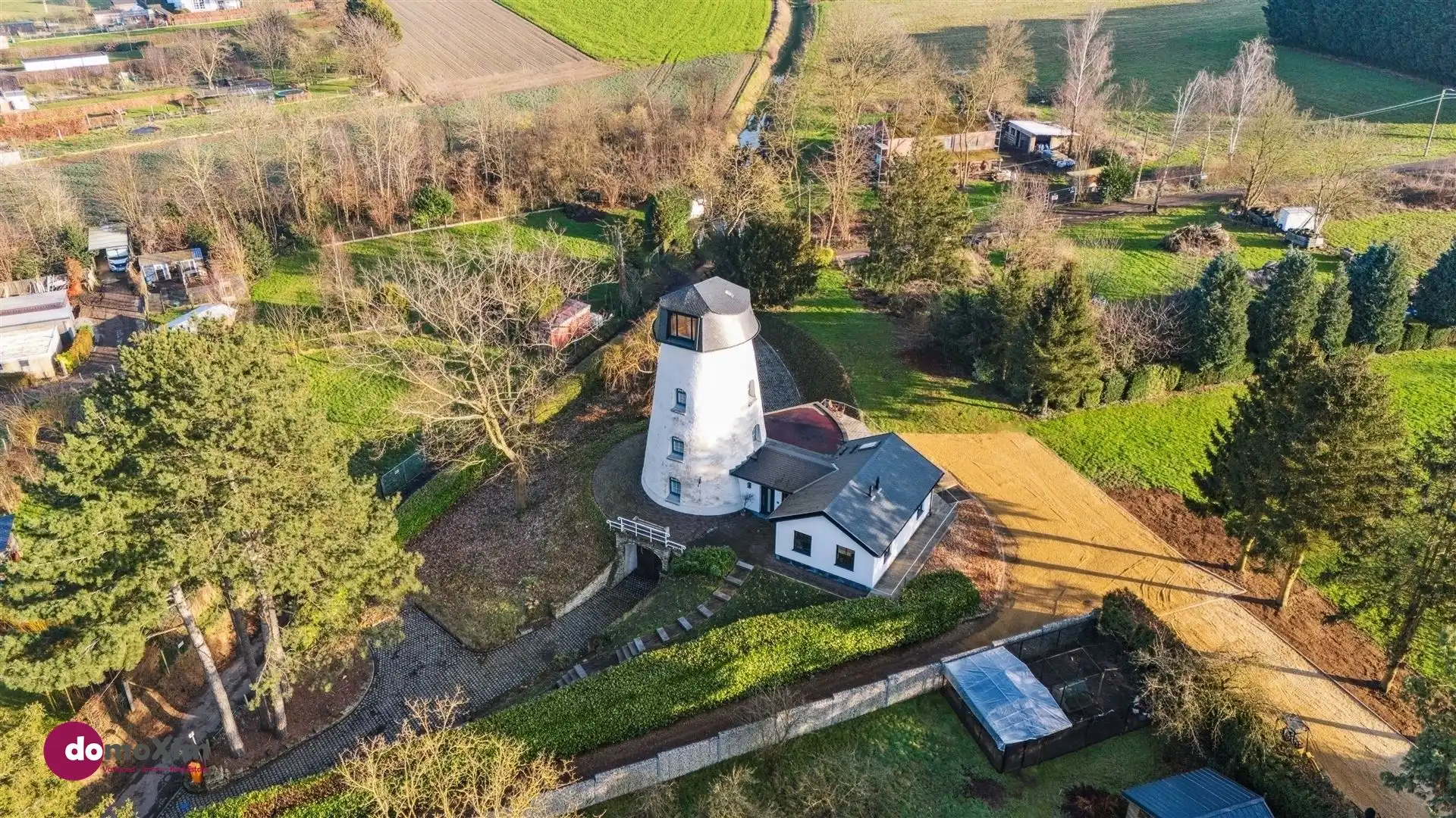 De Oude Korenmolen van Veltem, een unieke villa op een perceel van 47 are foto 27